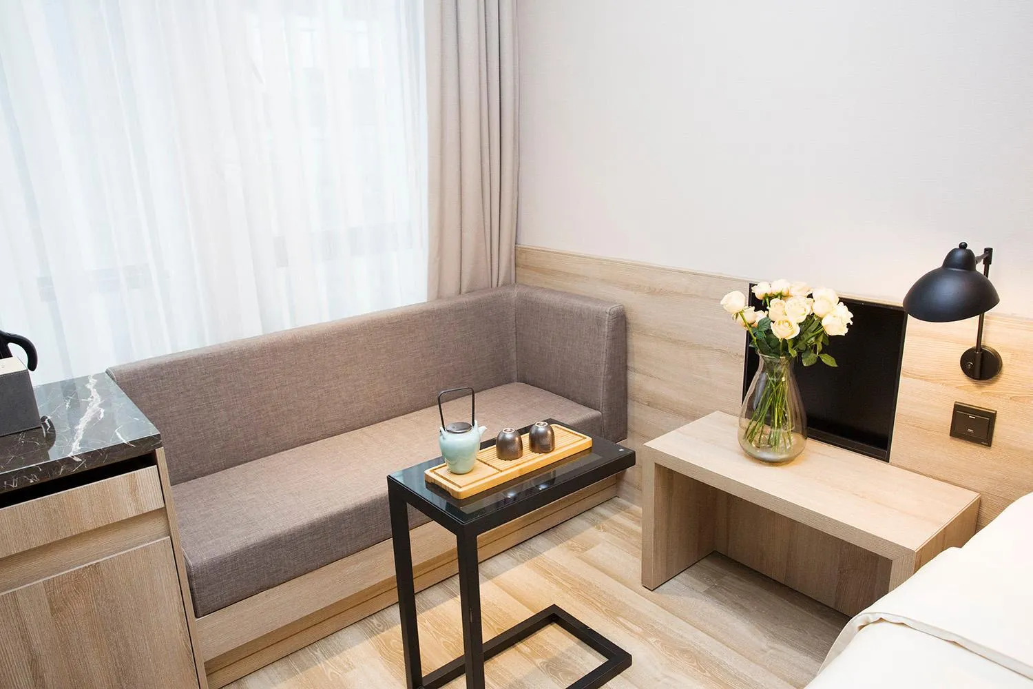 Seating area, Bed in Atour Hotel Hangzhou Jinsha Lake