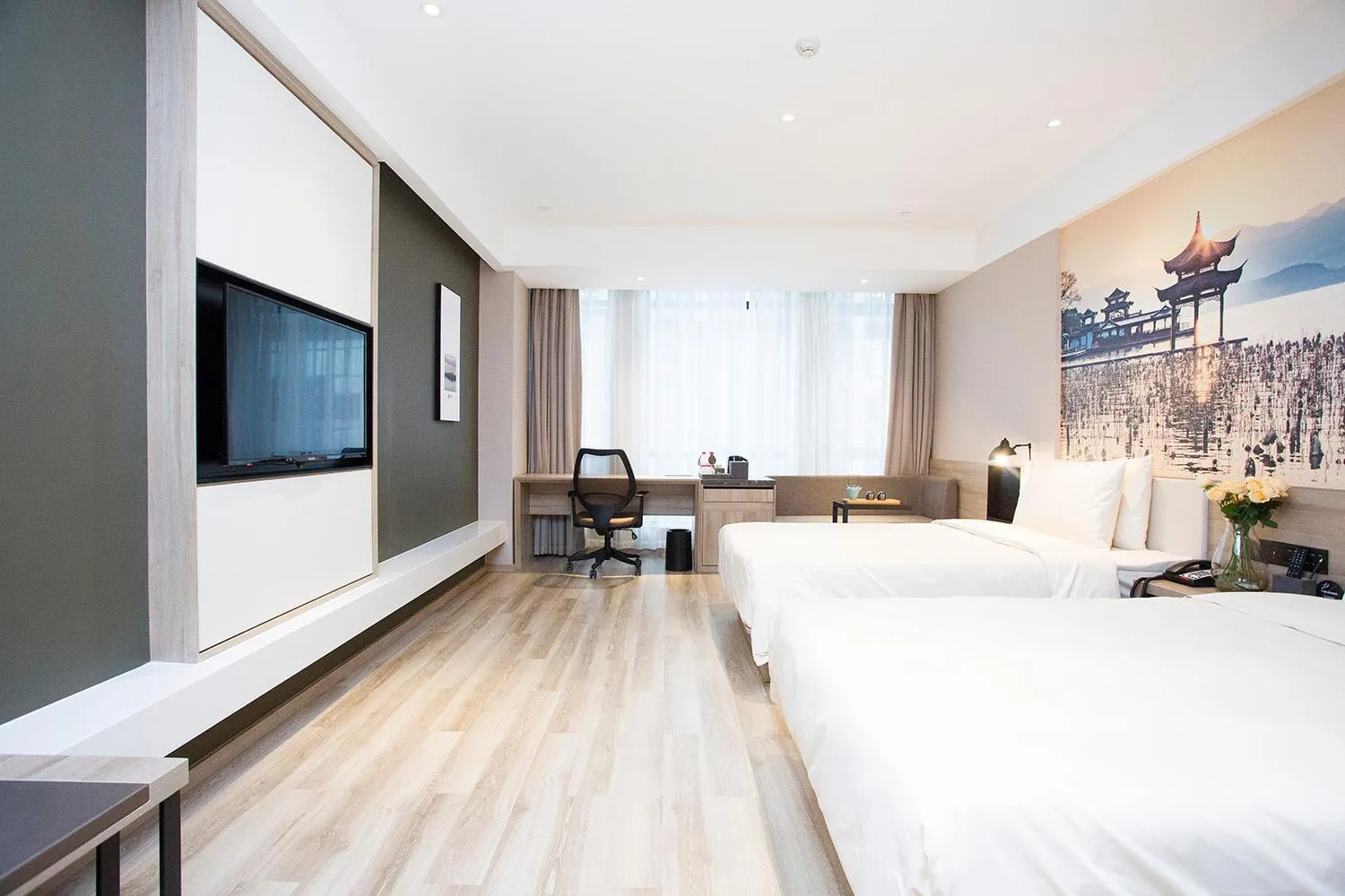 Photo of the whole room, Bed in Atour Hotel Hangzhou Jinsha Lake