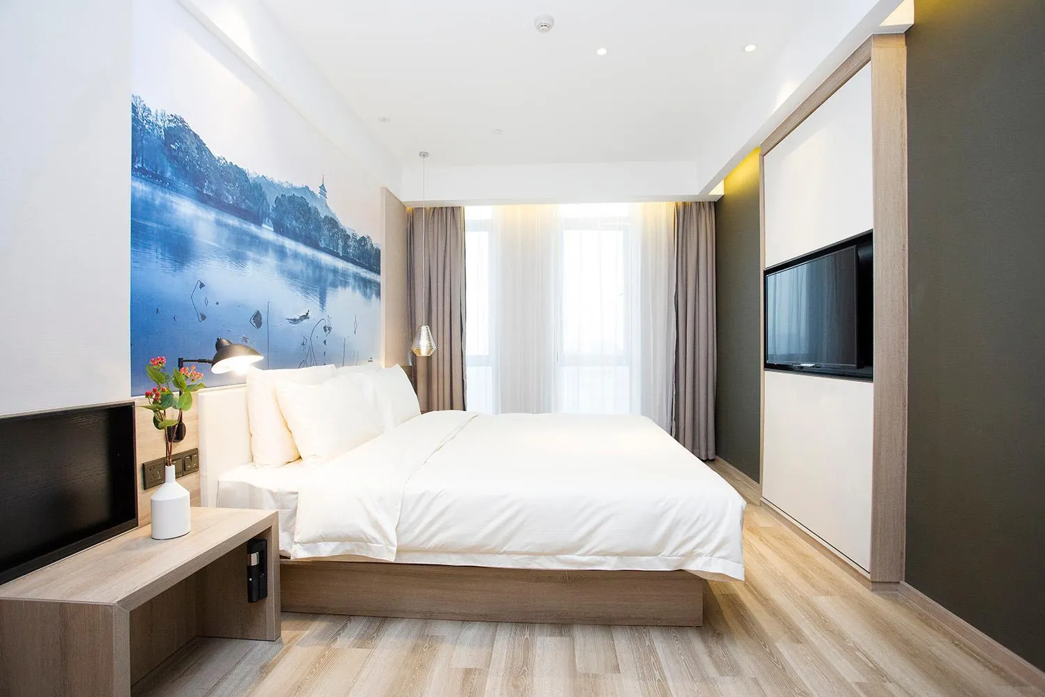 Bed in Atour Hotel Hangzhou Jinsha Lake