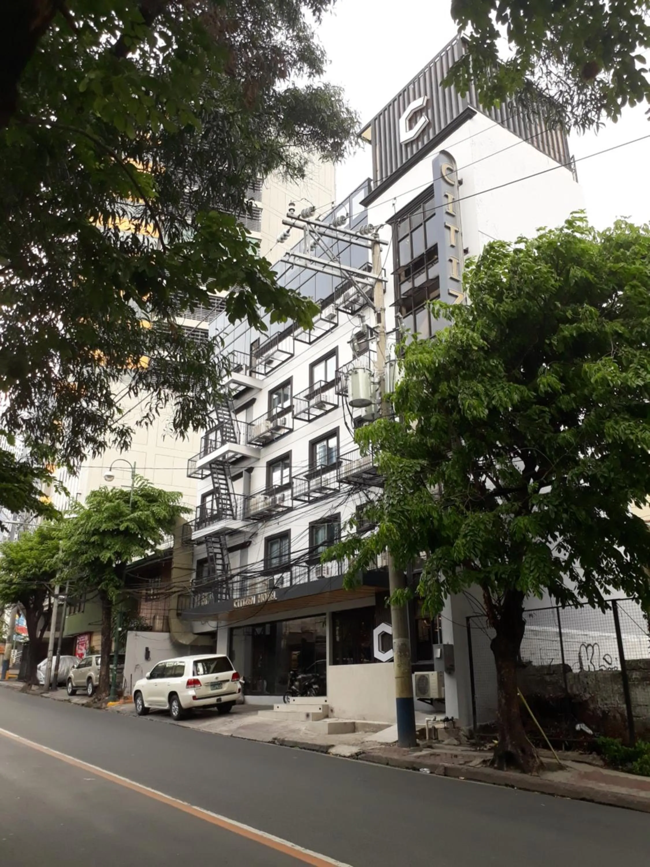 Facade/entrance in Citizen Hotel