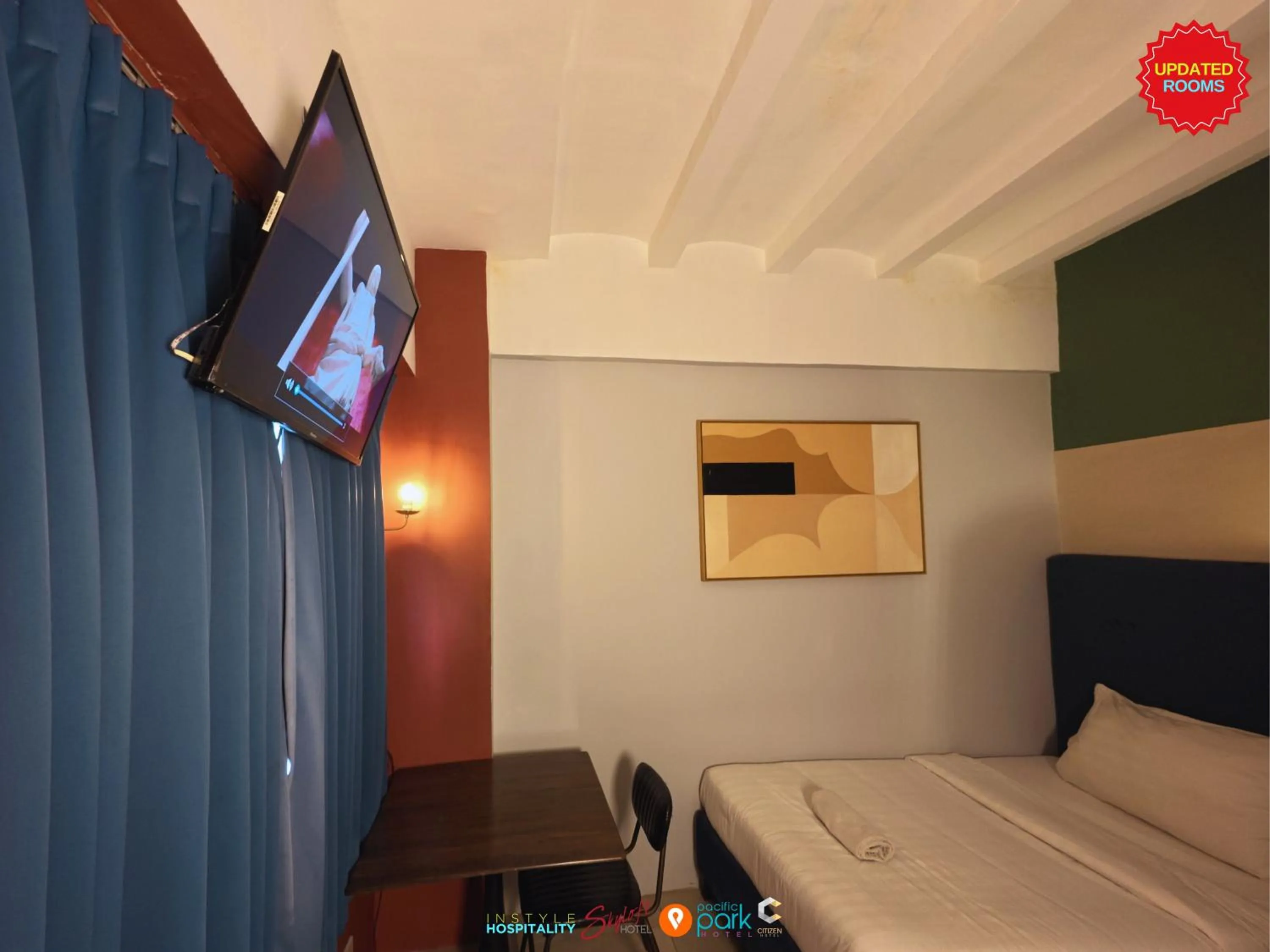 Bedroom, Bed in Citizen Hotel