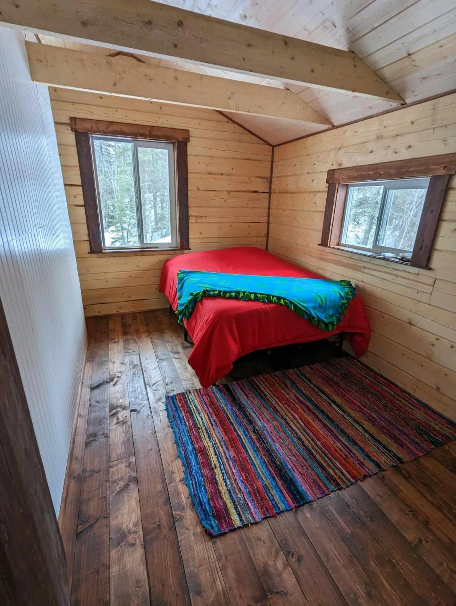 Bed in Blackburn Cabins - McCarthy, Alaska