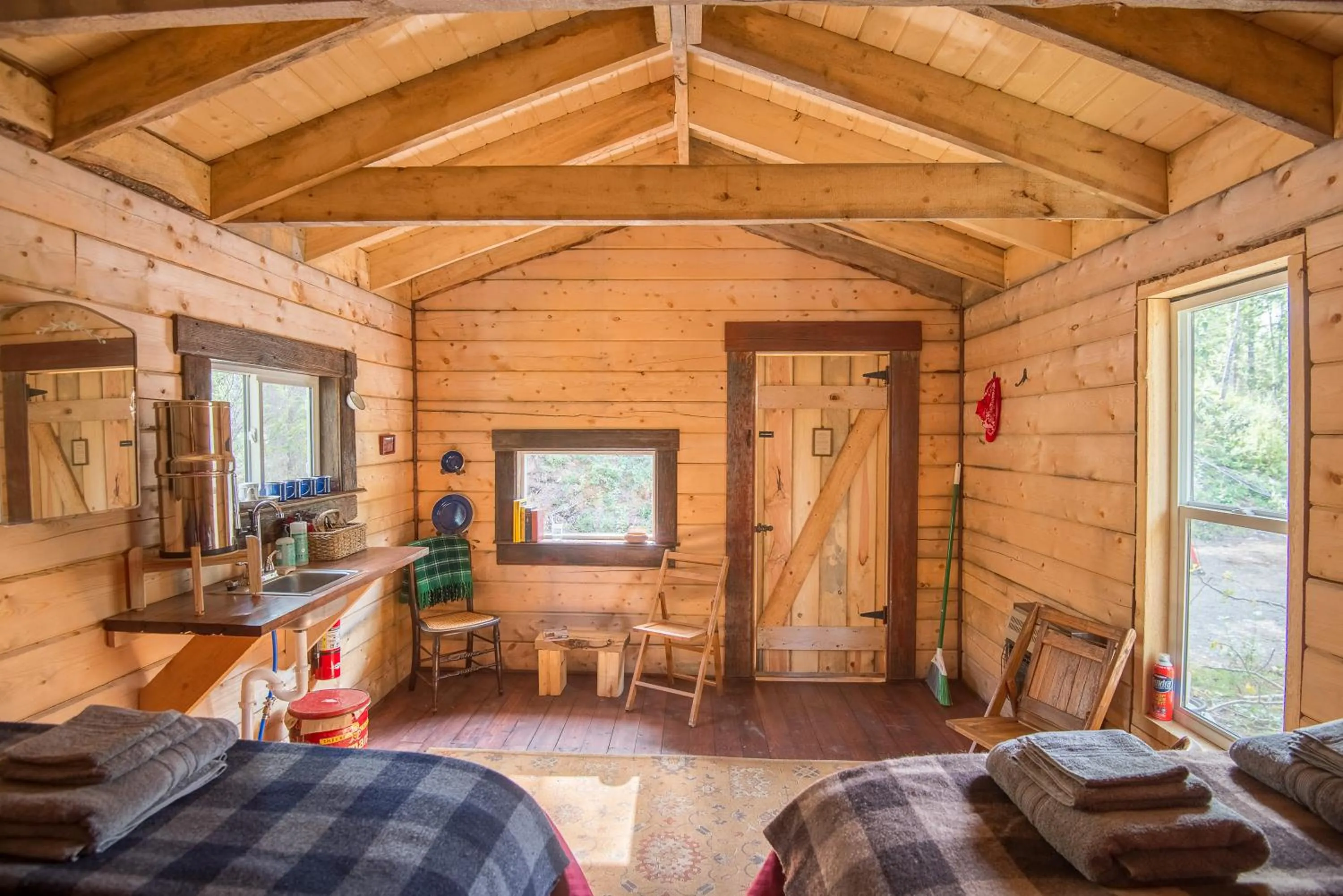Bed in Blackburn Cabins - McCarthy, Alaska