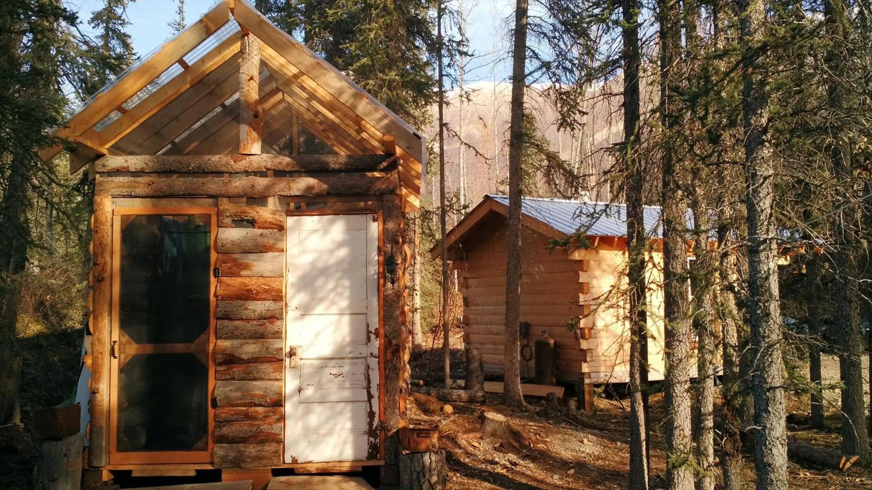 Bathroom in Blackburn Cabins - McCarthy, Alaska