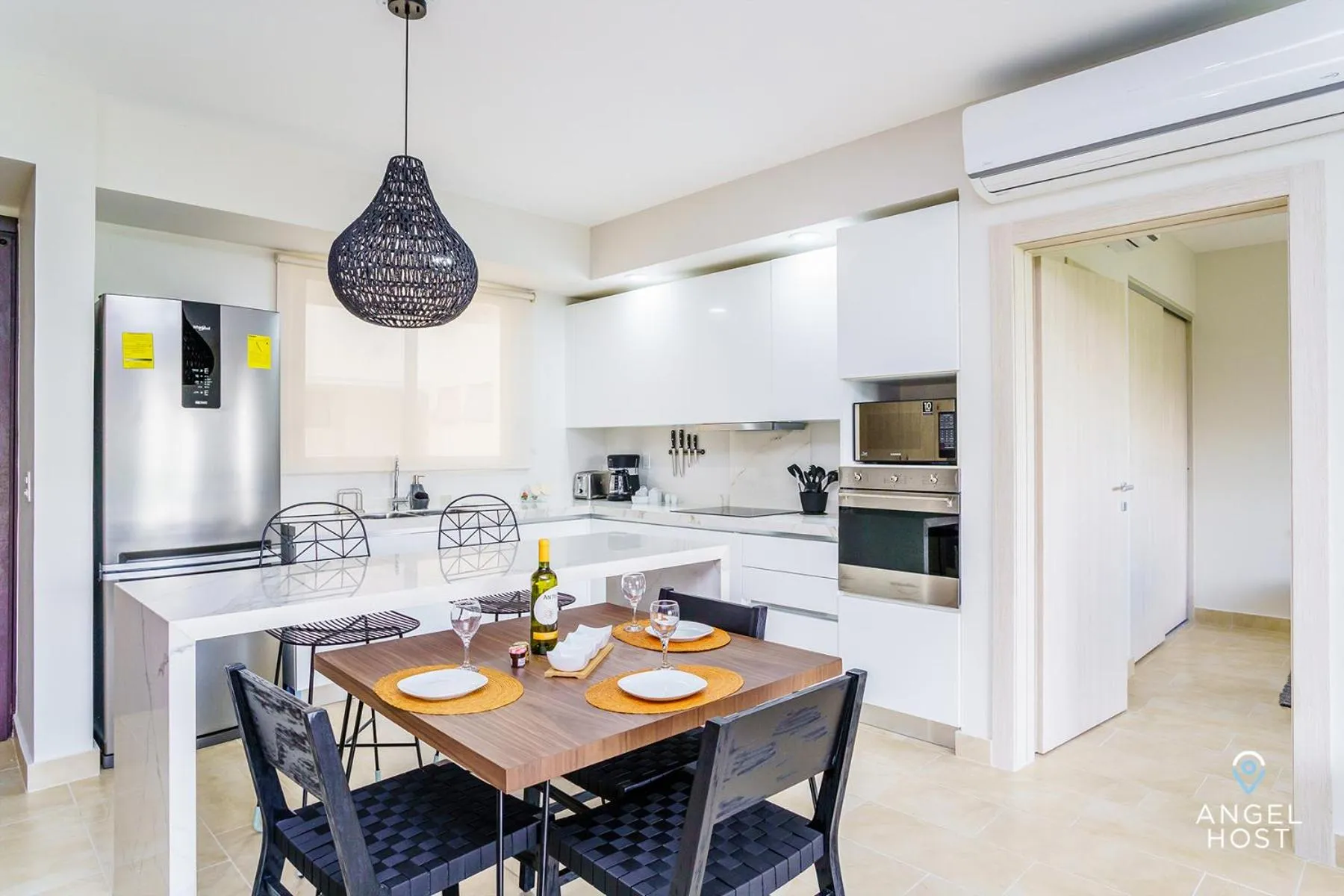 Dining area in Ciudad Mayakoba Homes by Vimex