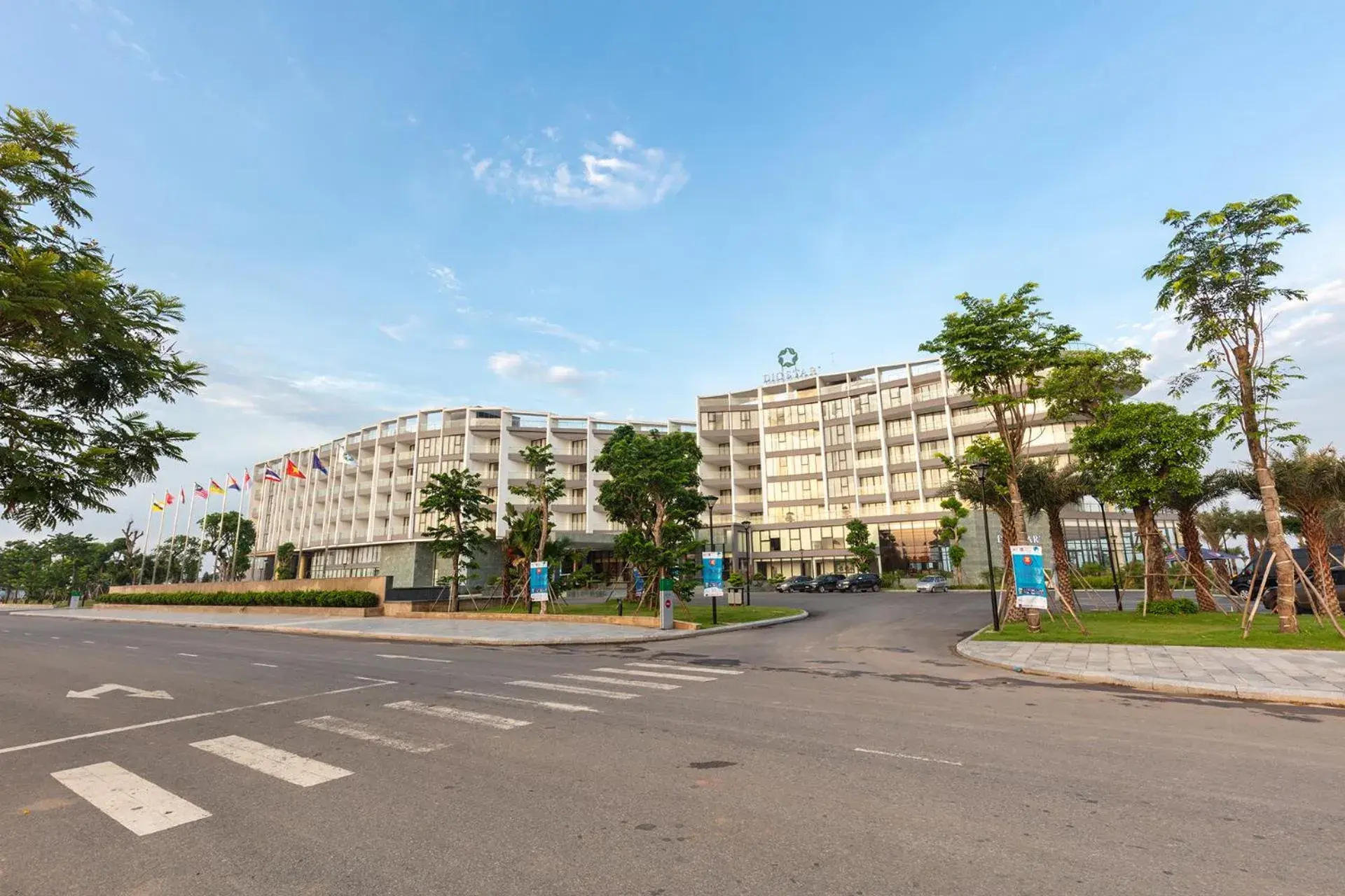 Facade/entrance in DIC Star Hotels & Resorts Vinh Phuc Facade/entrance in DIC Star Hotels & Resorts Vinh Phuc