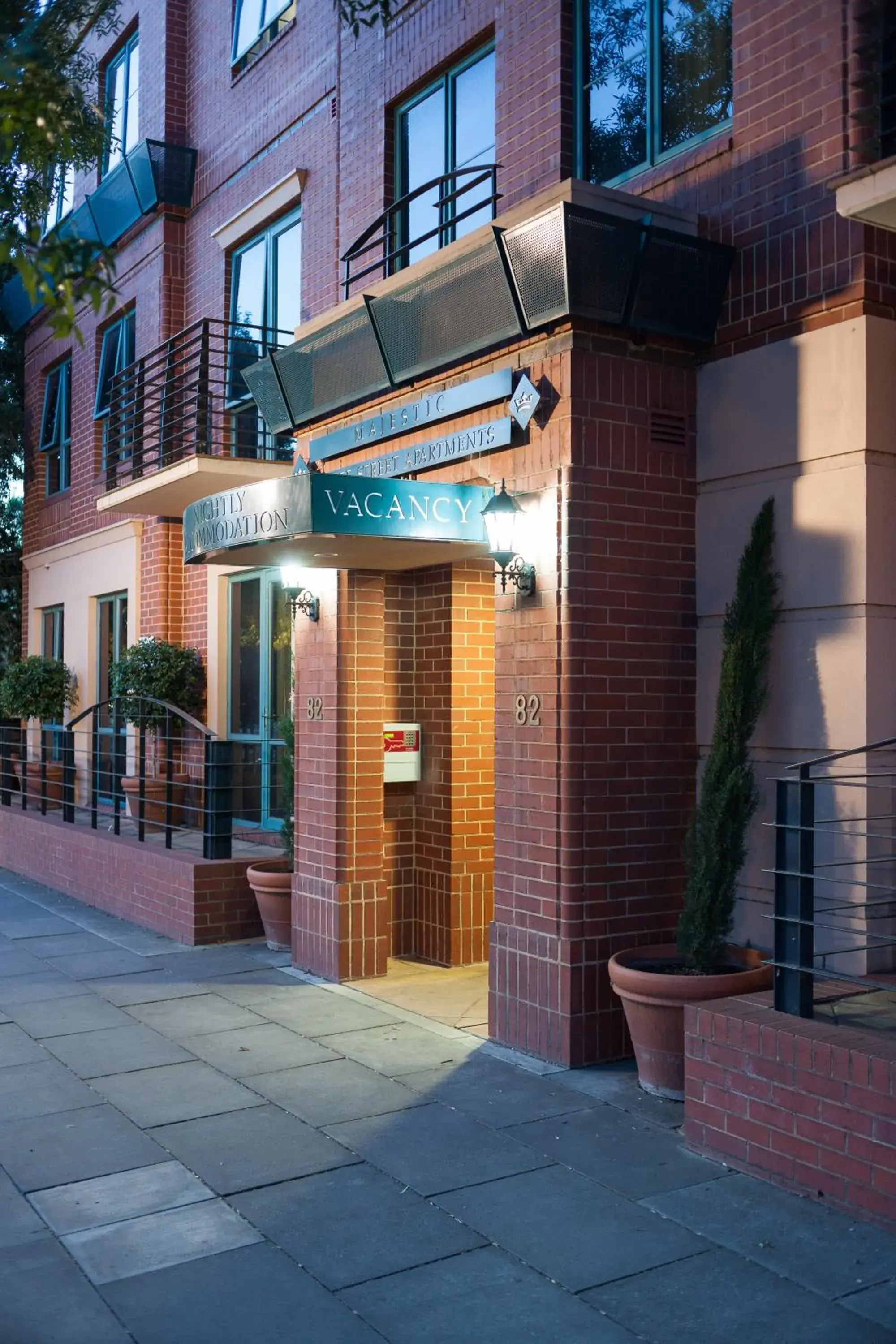 Facade/entrance in Majestic Tynte Street Apartments Facade/entrance in Majestic Tynte Street Apartments