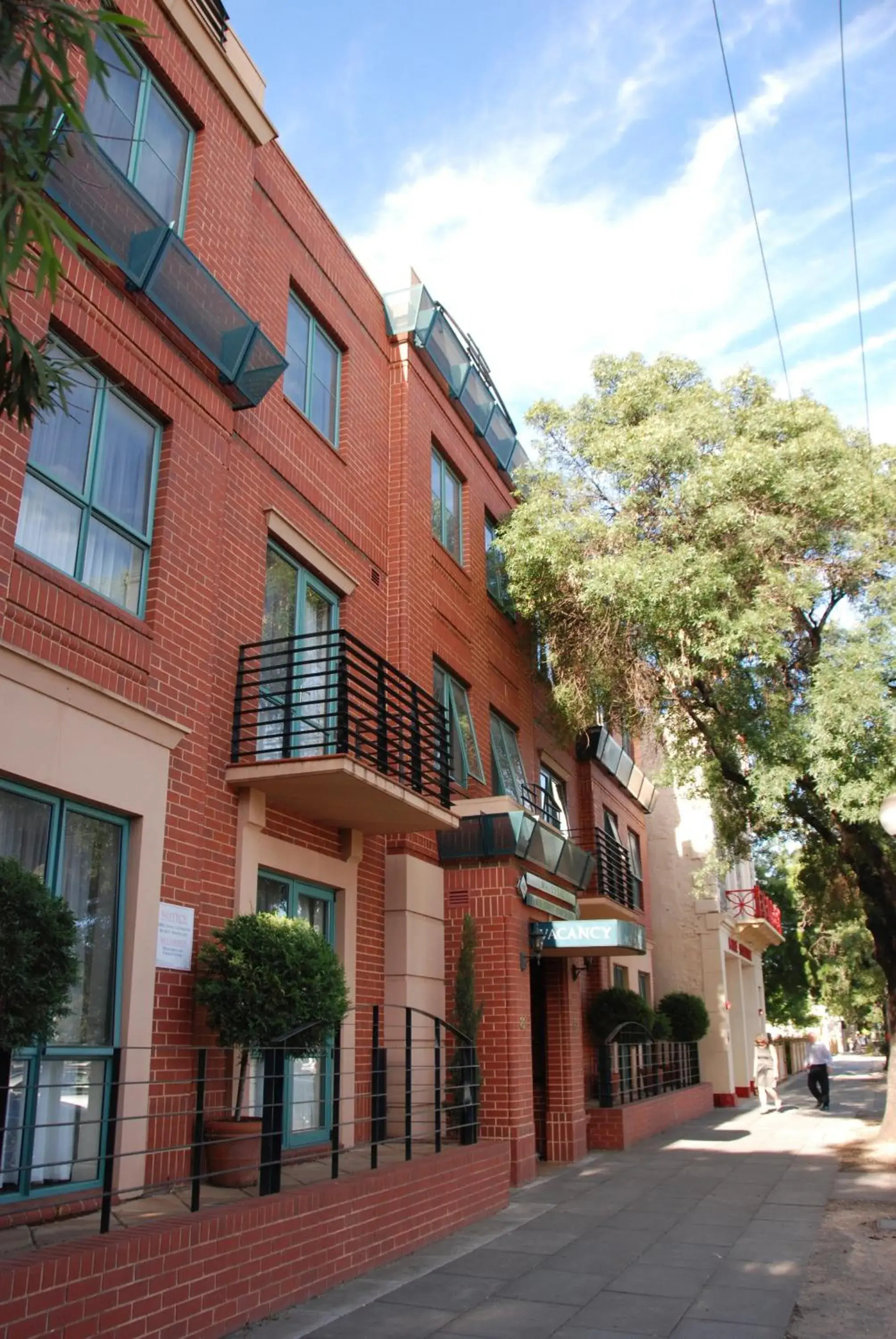 Facade/entrance in Majestic Tynte Street Apartments Facade/entrance in Majestic Tynte Street Apartments