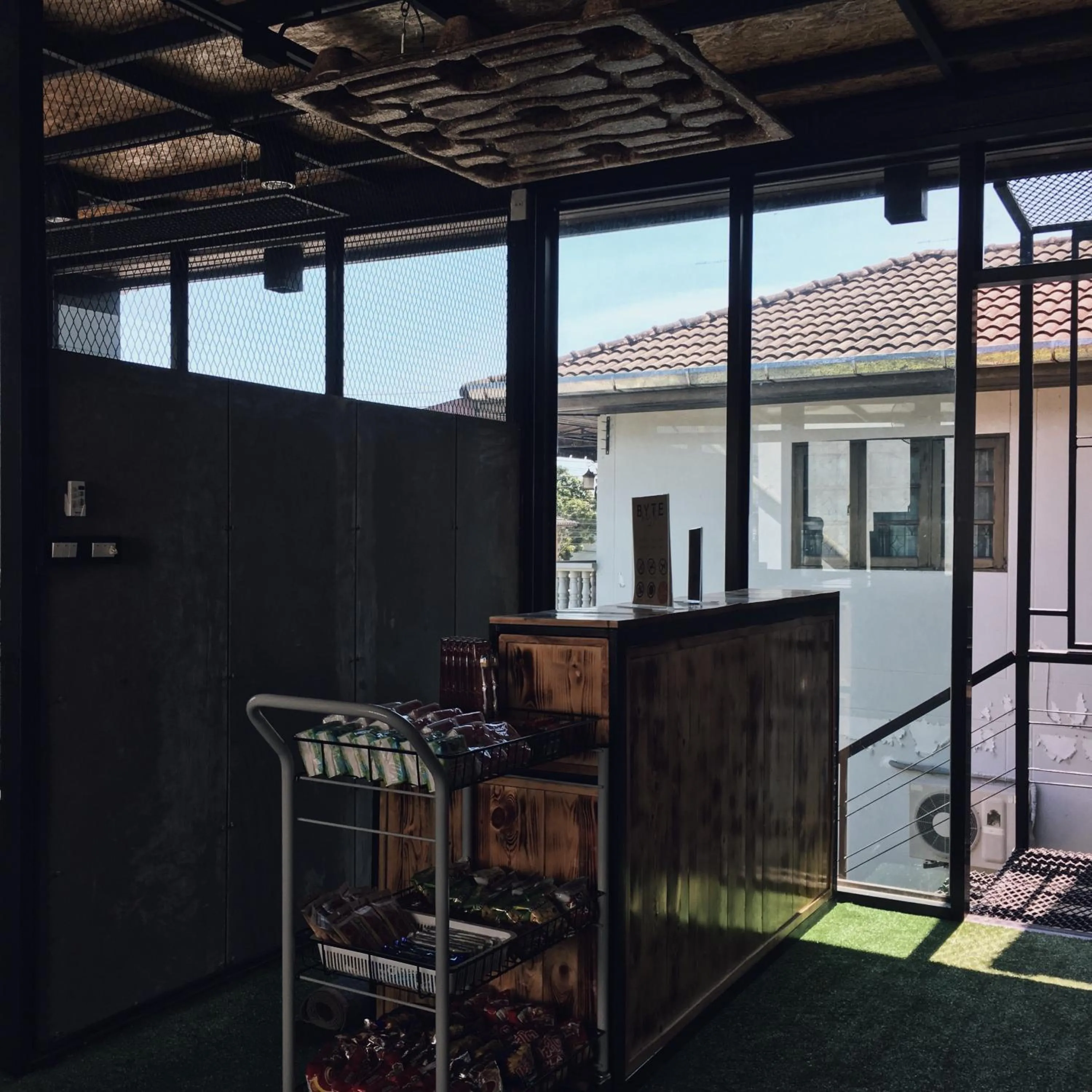 BYTE hostel