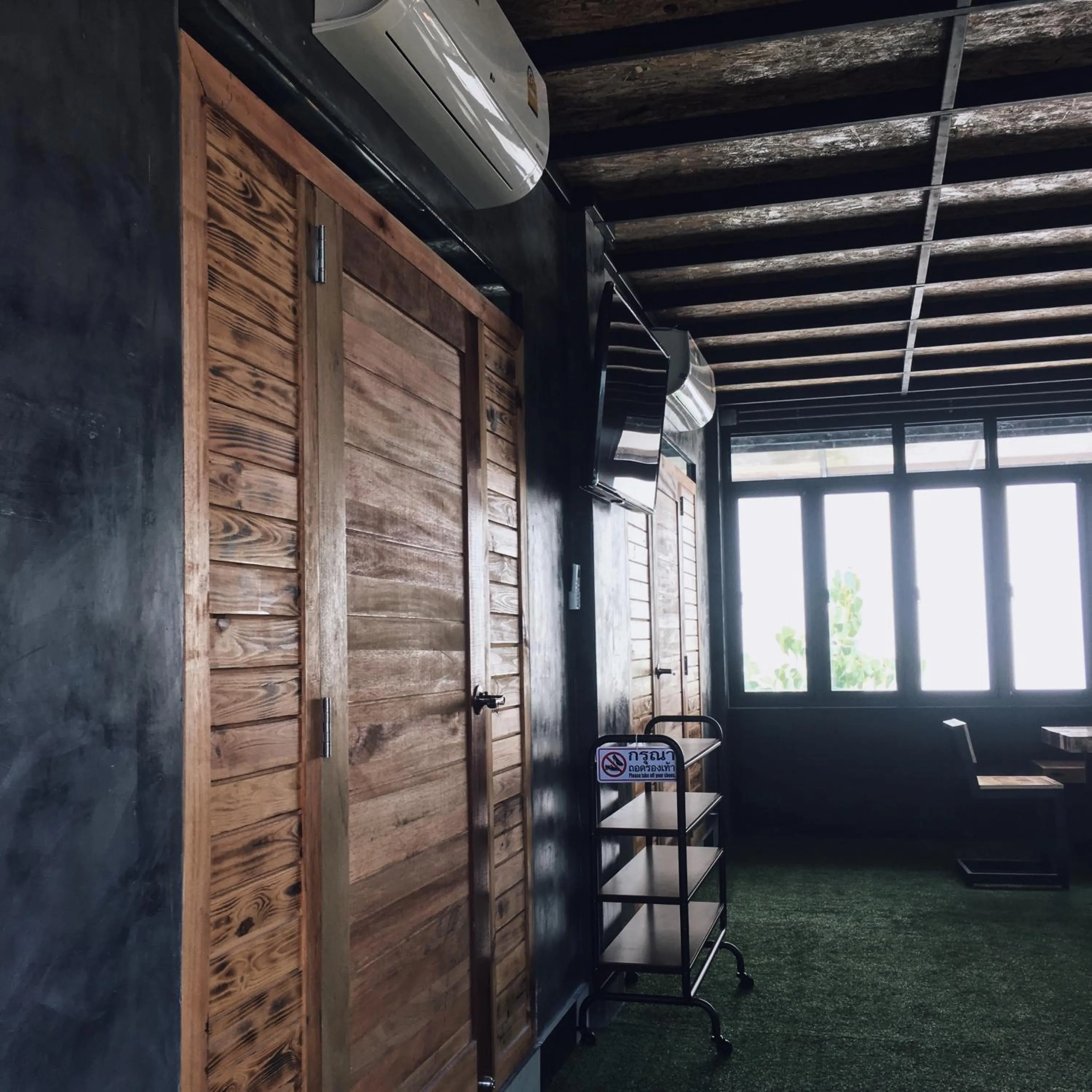 BYTE hostel