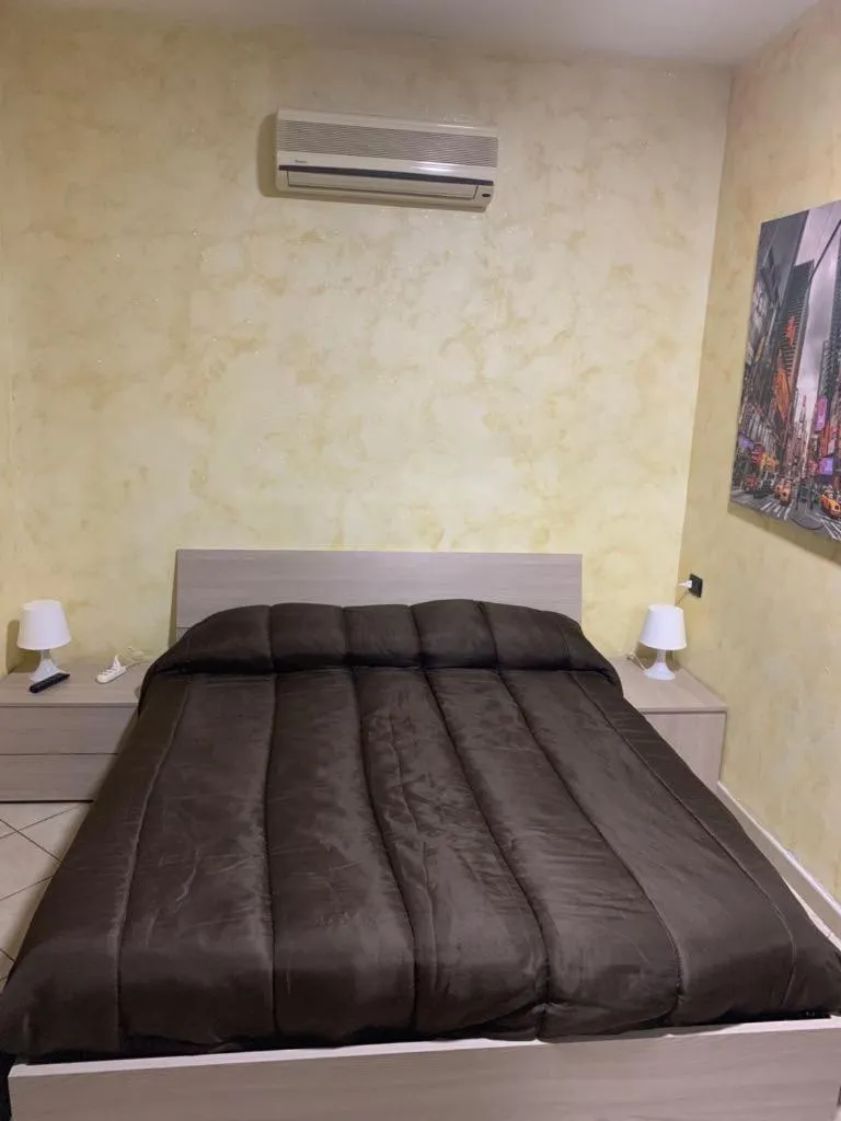 Airport Bedroom House