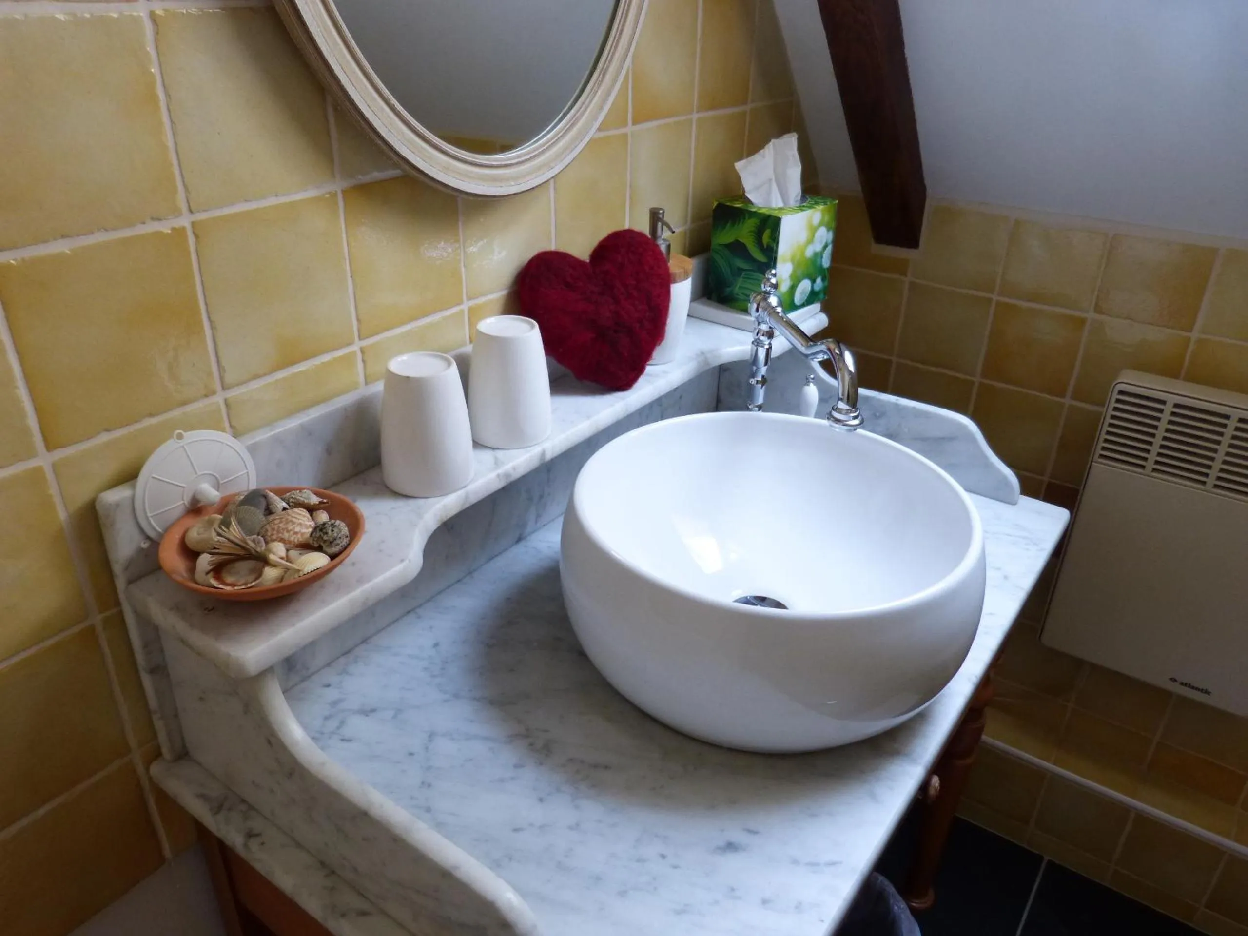 Bathroom in Domaine de Joreau