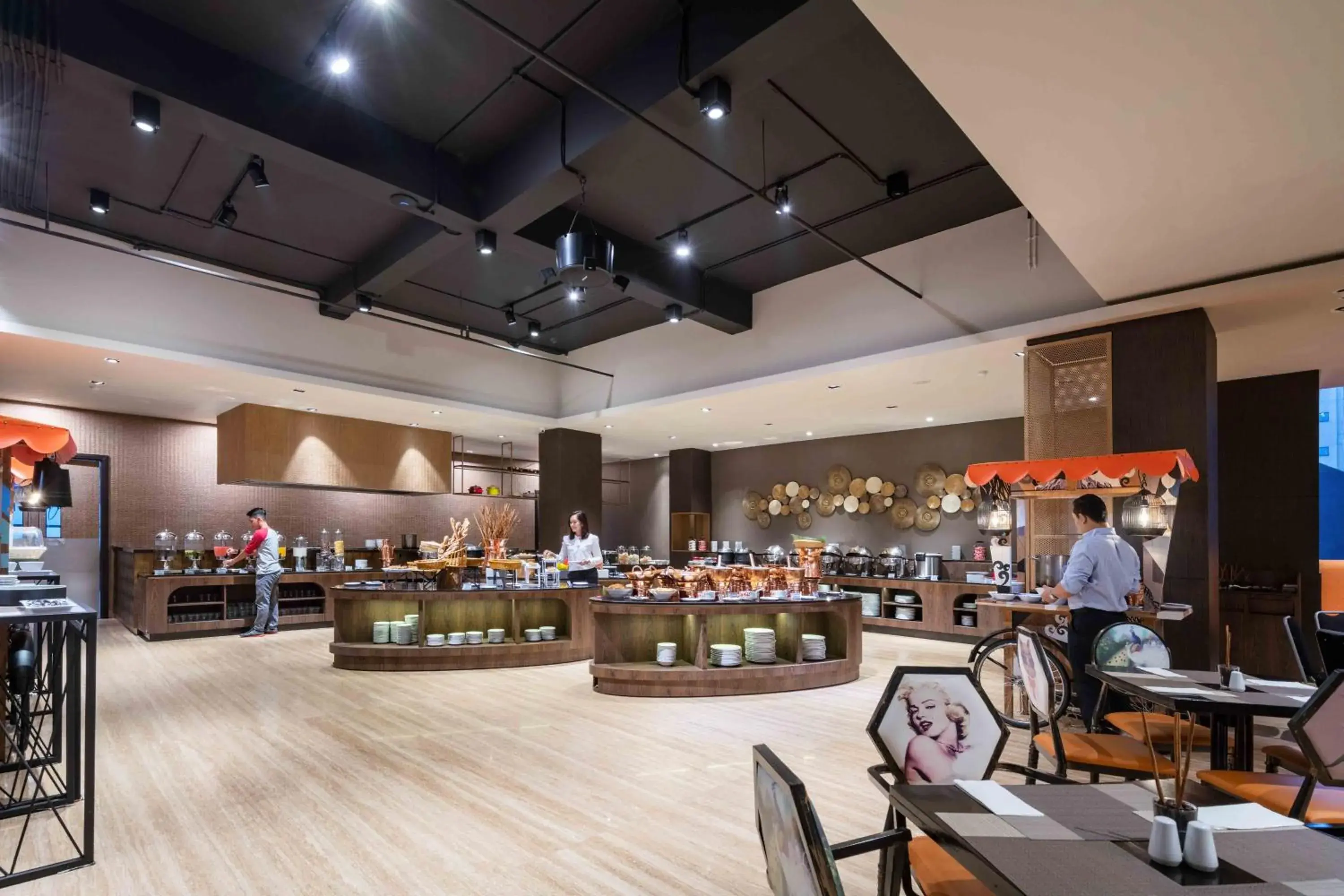 Restaurant/places to eat in Luminor Hotel Jakarta Kota By WH Restaurant/places to eat in Luminor Hotel Jakarta Kota By WH