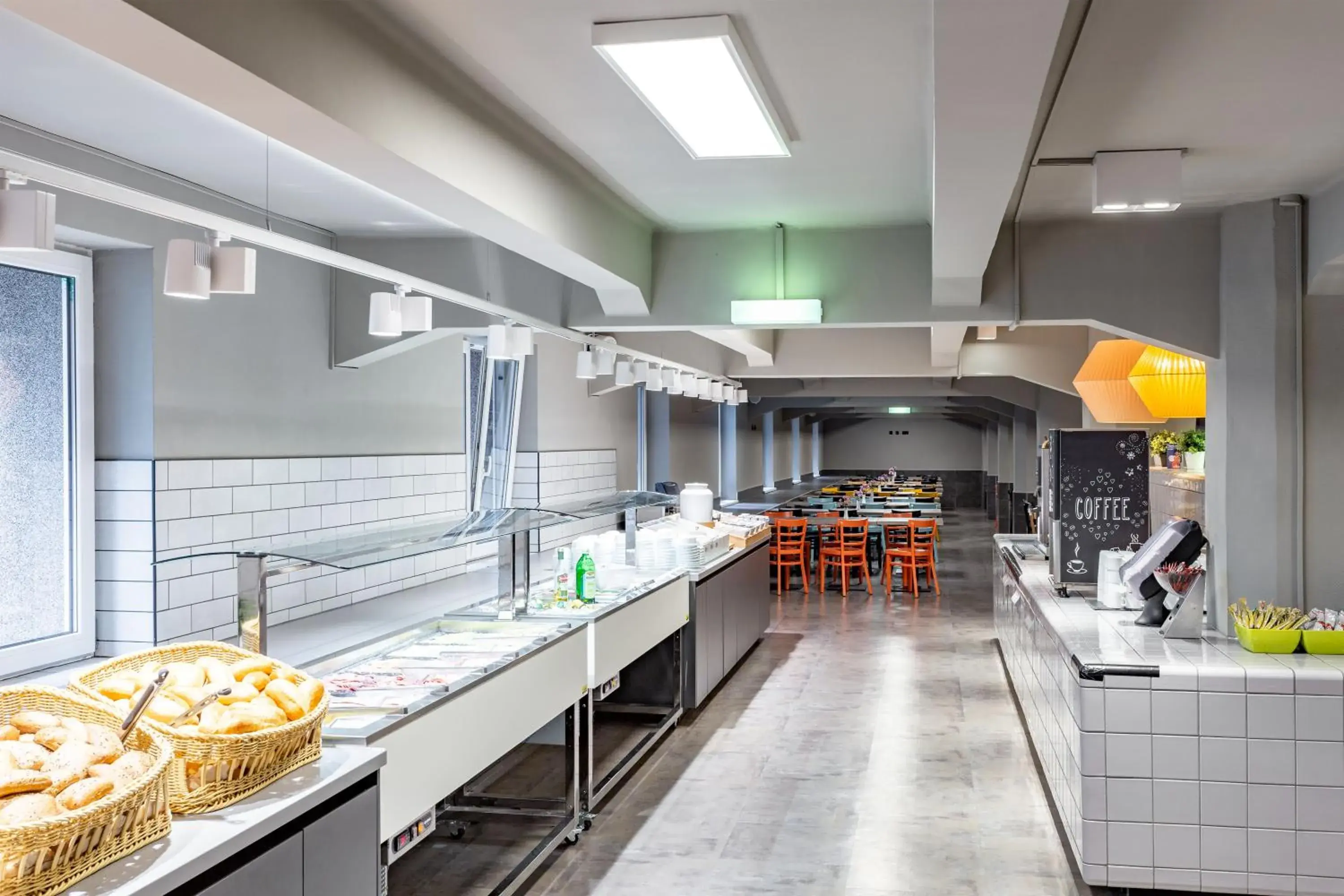 Restaurant/places to eat in a&o Wien Hauptbahnhof Restaurant/places to eat in a&o Wien Hauptbahnhof