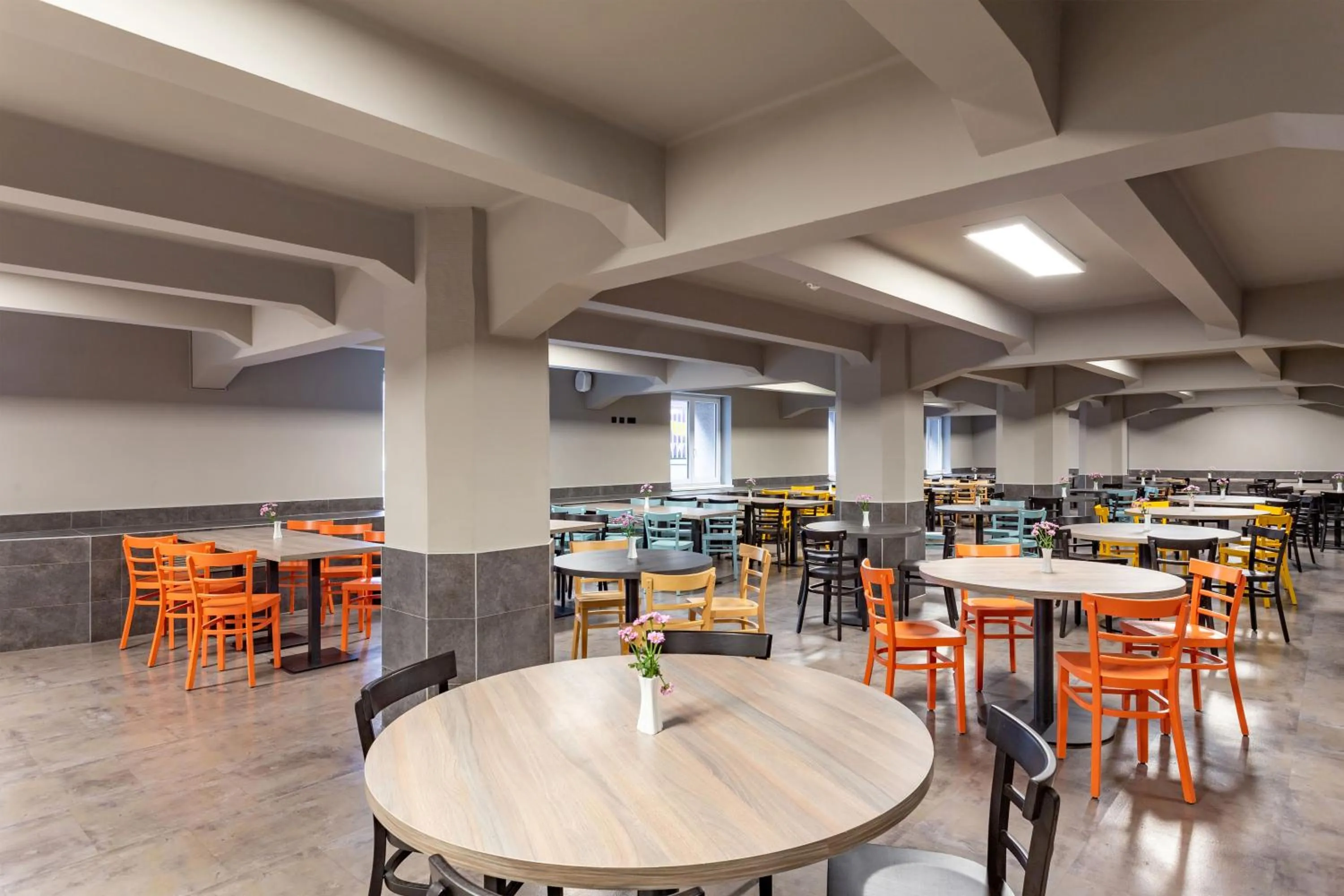 Restaurant/places to eat in a&o Wien Hauptbahnhof