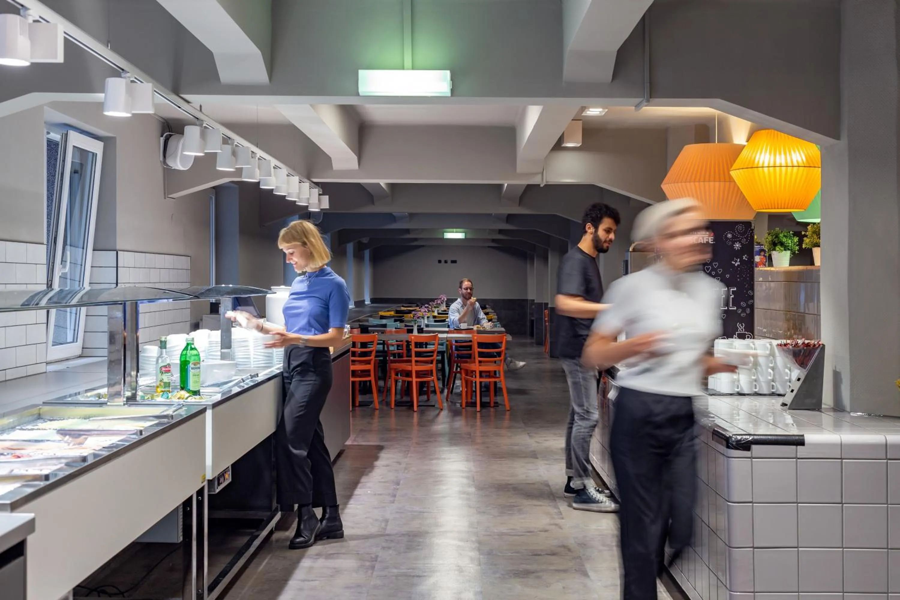 People in a&o Wien Hauptbahnhof