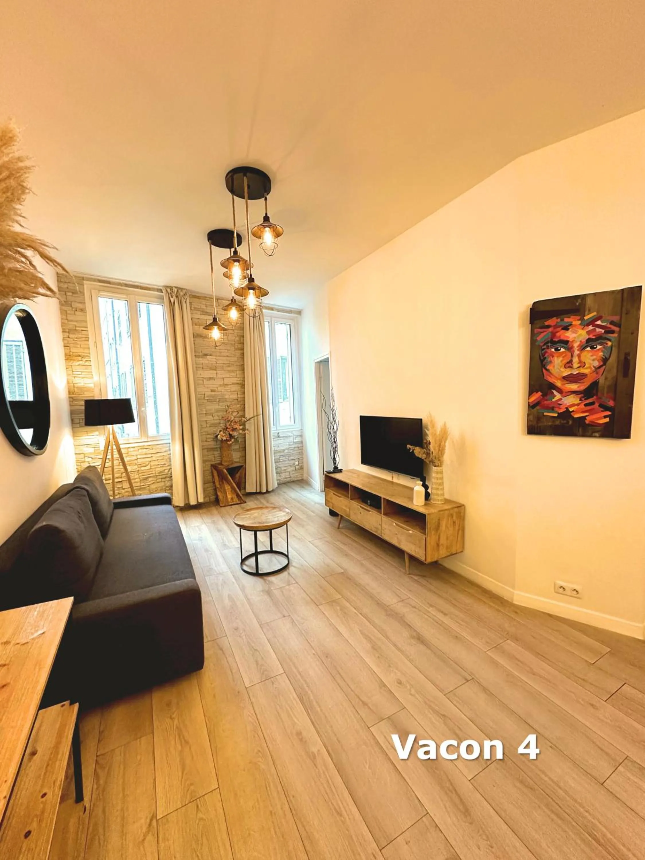 TV and multimedia in Les Appartements du Vieux Port