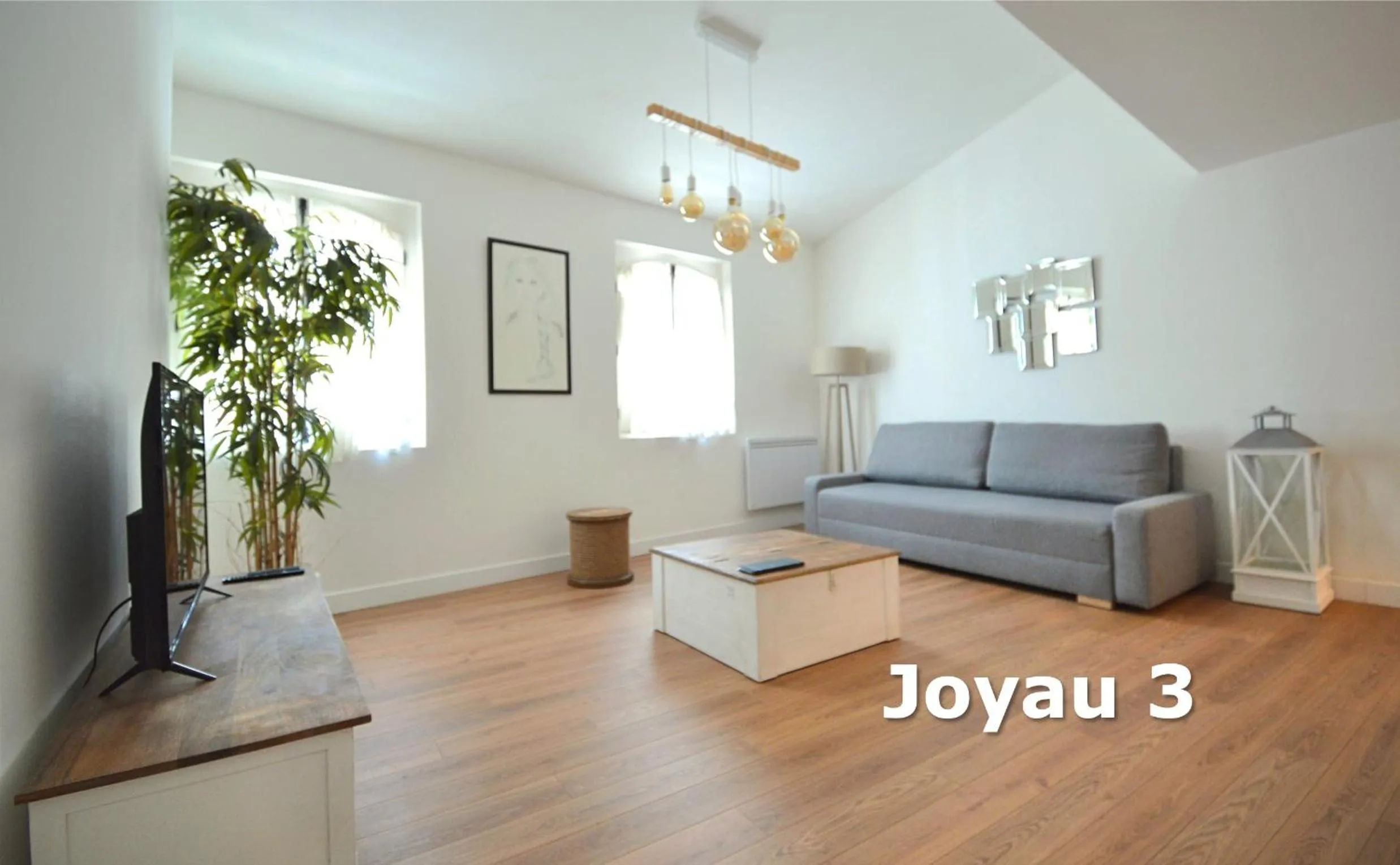 TV and multimedia in Les Appartements du Vieux Port