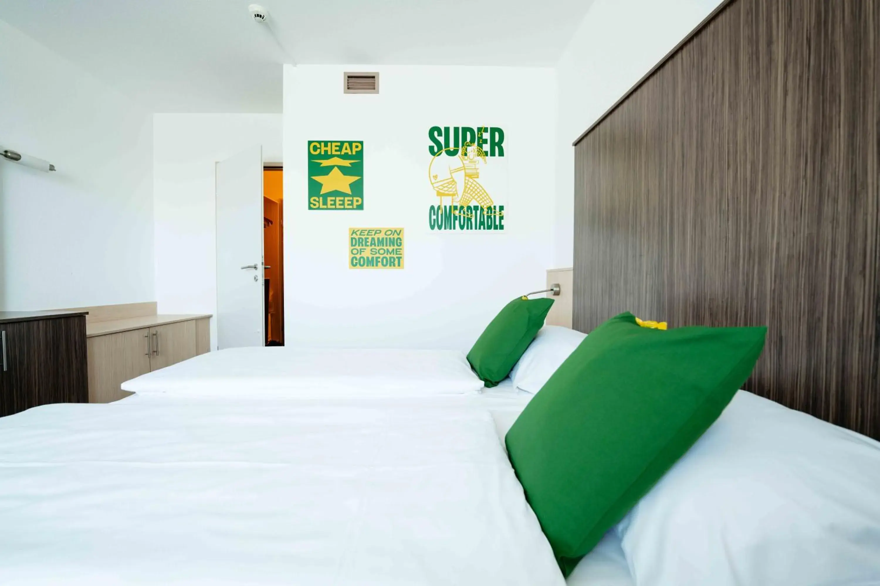 Bed in Best Western Smart Hotel Bed in Best Western Smart Hotel