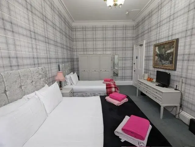 Bedroom, Bed in Eliza House Bedroom, Bed in Eliza House