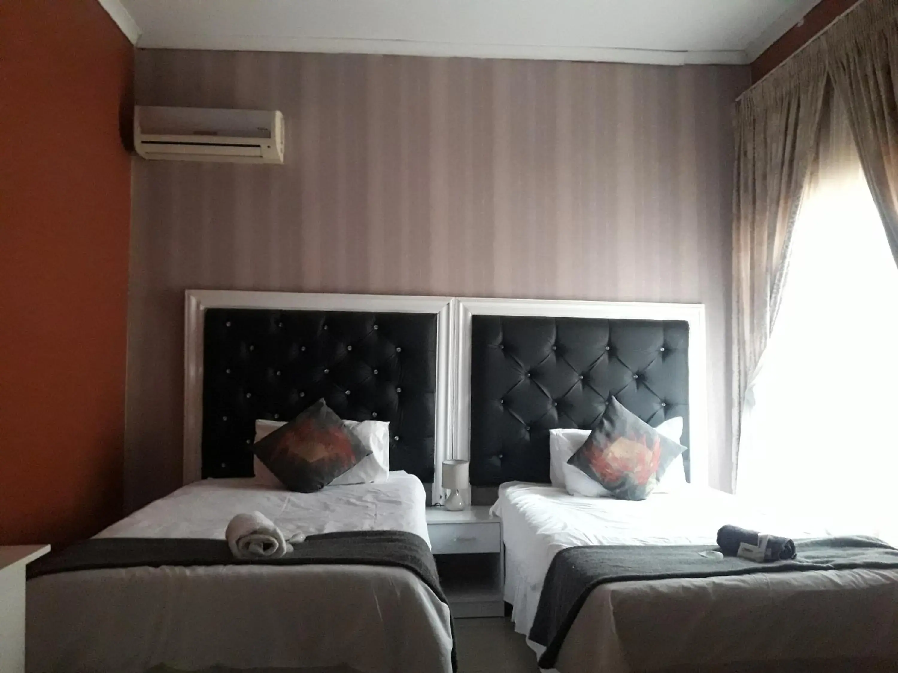 Twin Room in Vakhusi Guesthouse Twin Room in Vakhusi Guesthouse