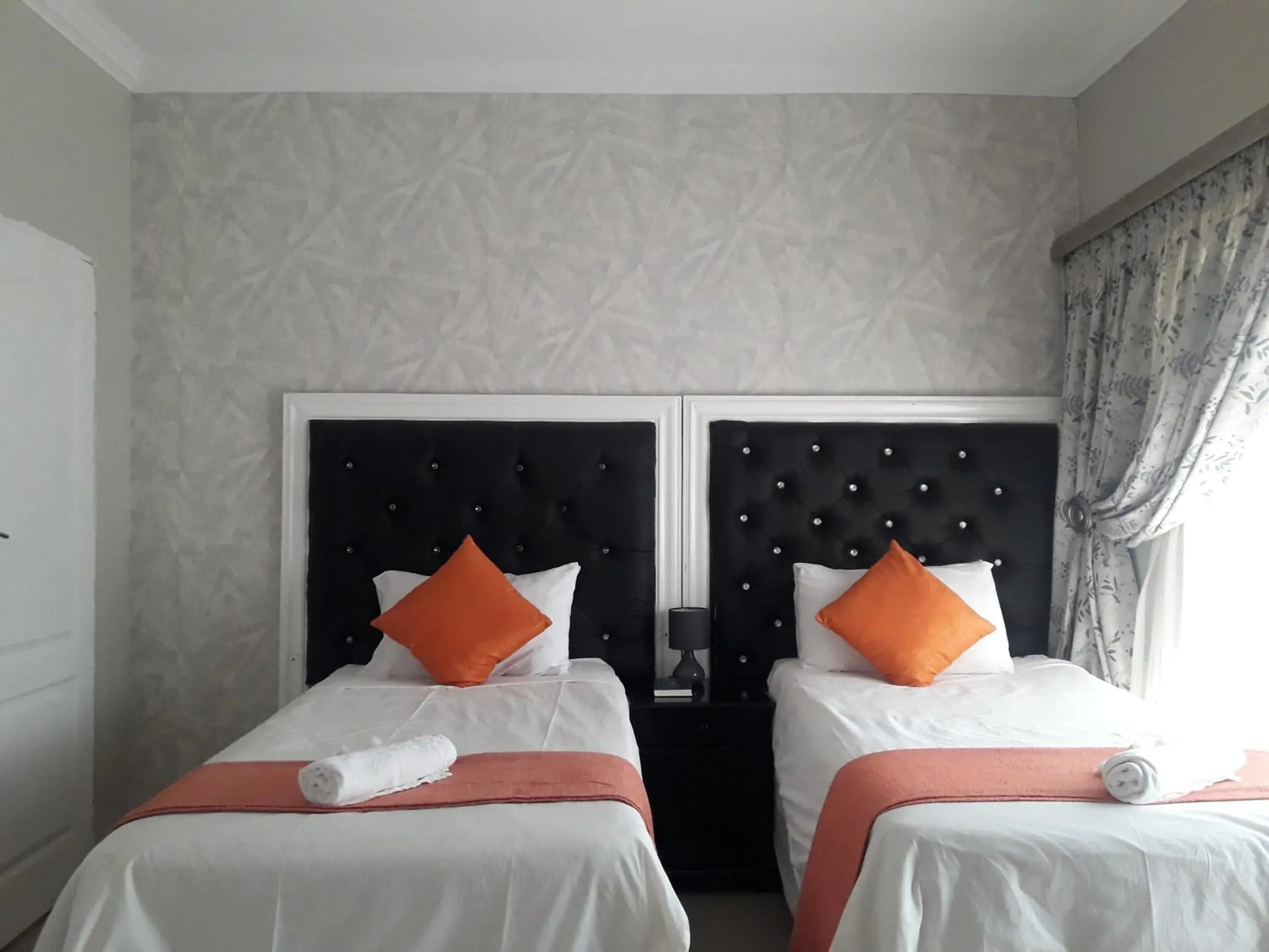 Twin Room in Vakhusi Guesthouse Twin Room in Vakhusi Guesthouse