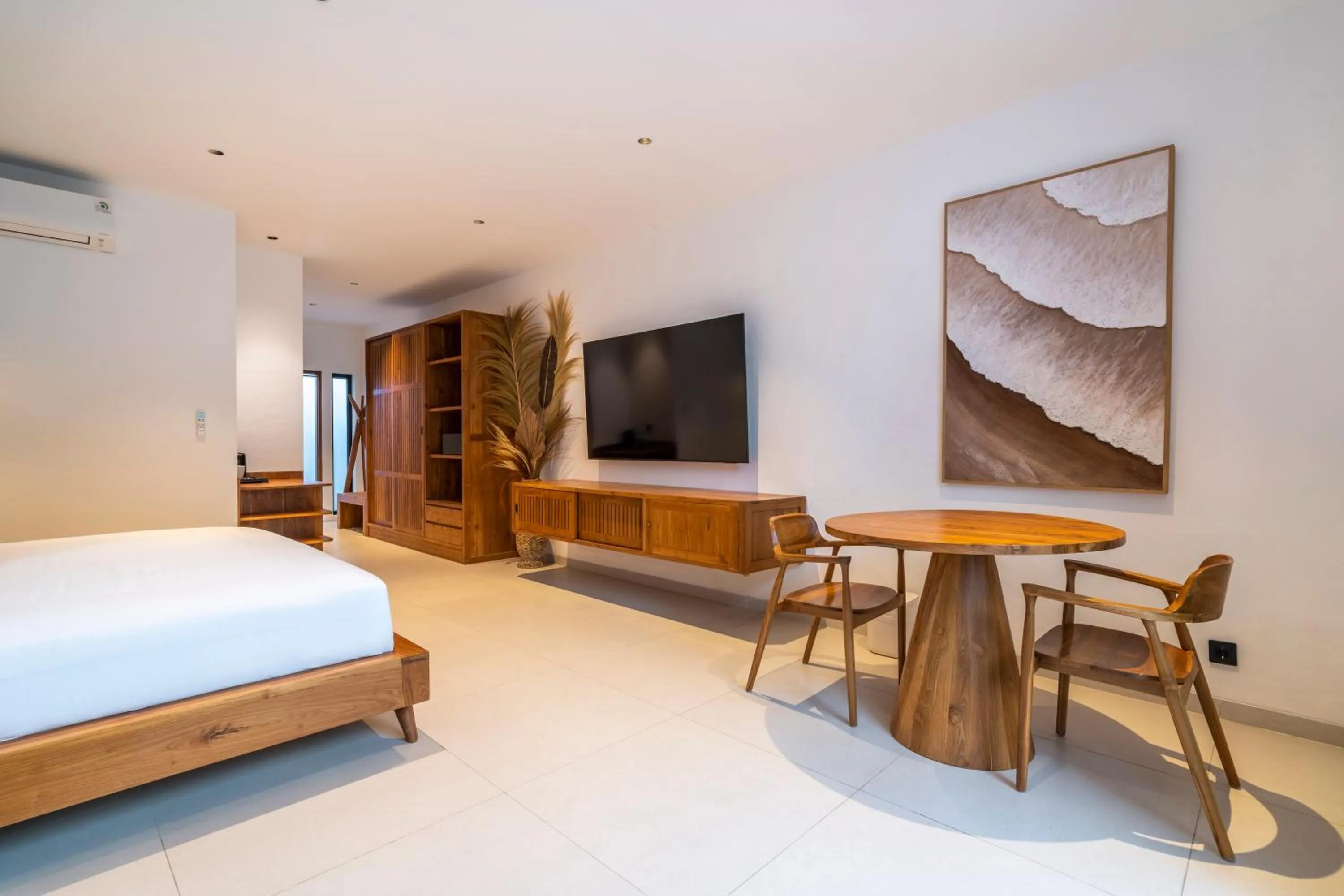 Dining area, Bed in Jago Gili Air