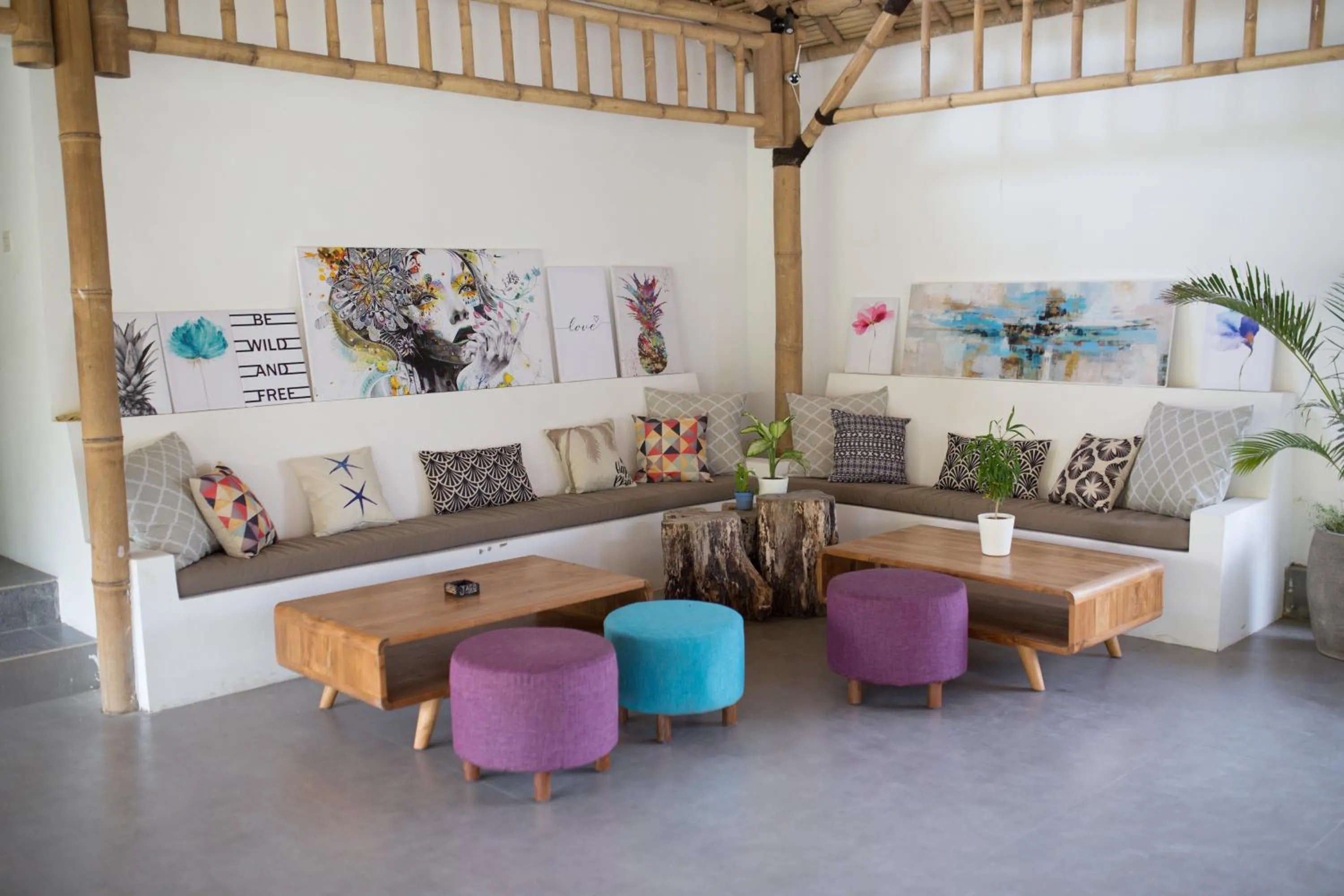 Communal lounge/ TV room in Jago Gili Air