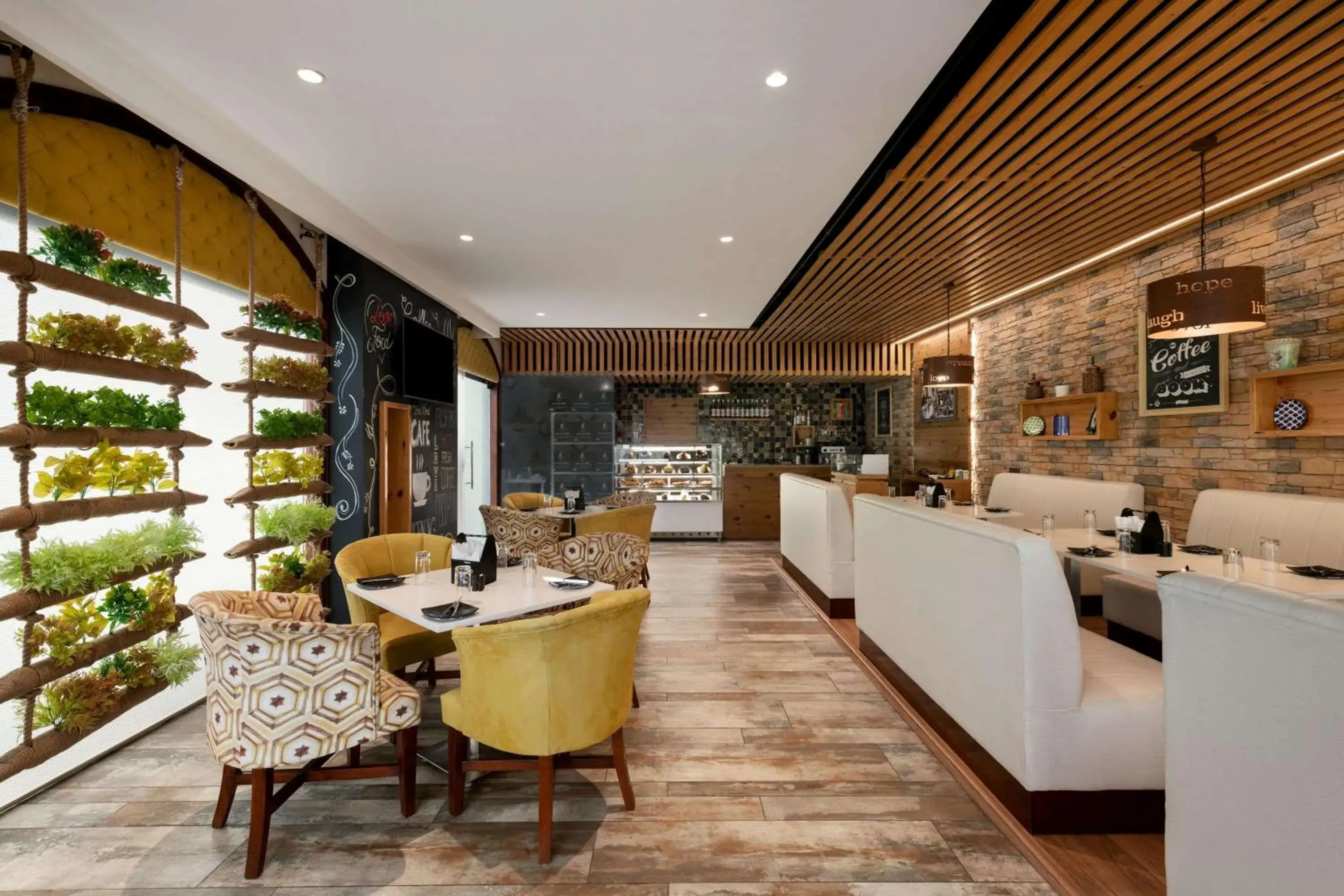 Restaurant/places to eat in Ramada by Wyndham Kapurthala Restaurant/places to eat in Ramada by Wyndham Kapurthala