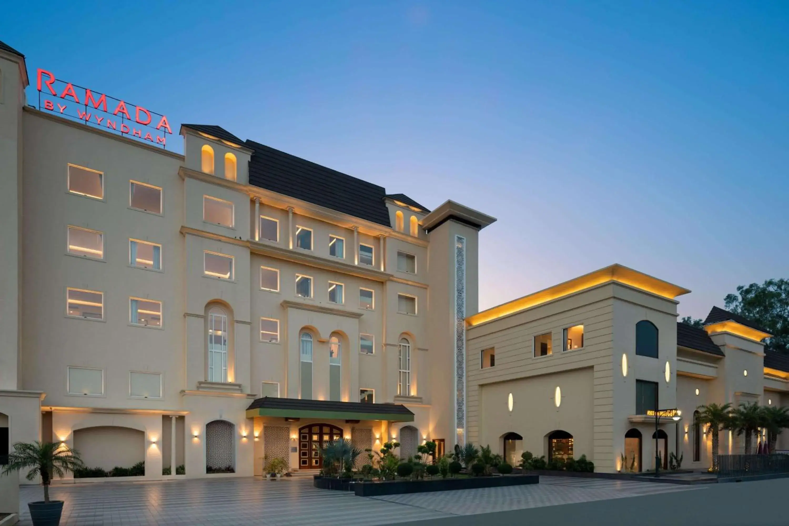 Property building in Ramada by Wyndham Kapurthala Property building in Ramada by Wyndham Kapurthala