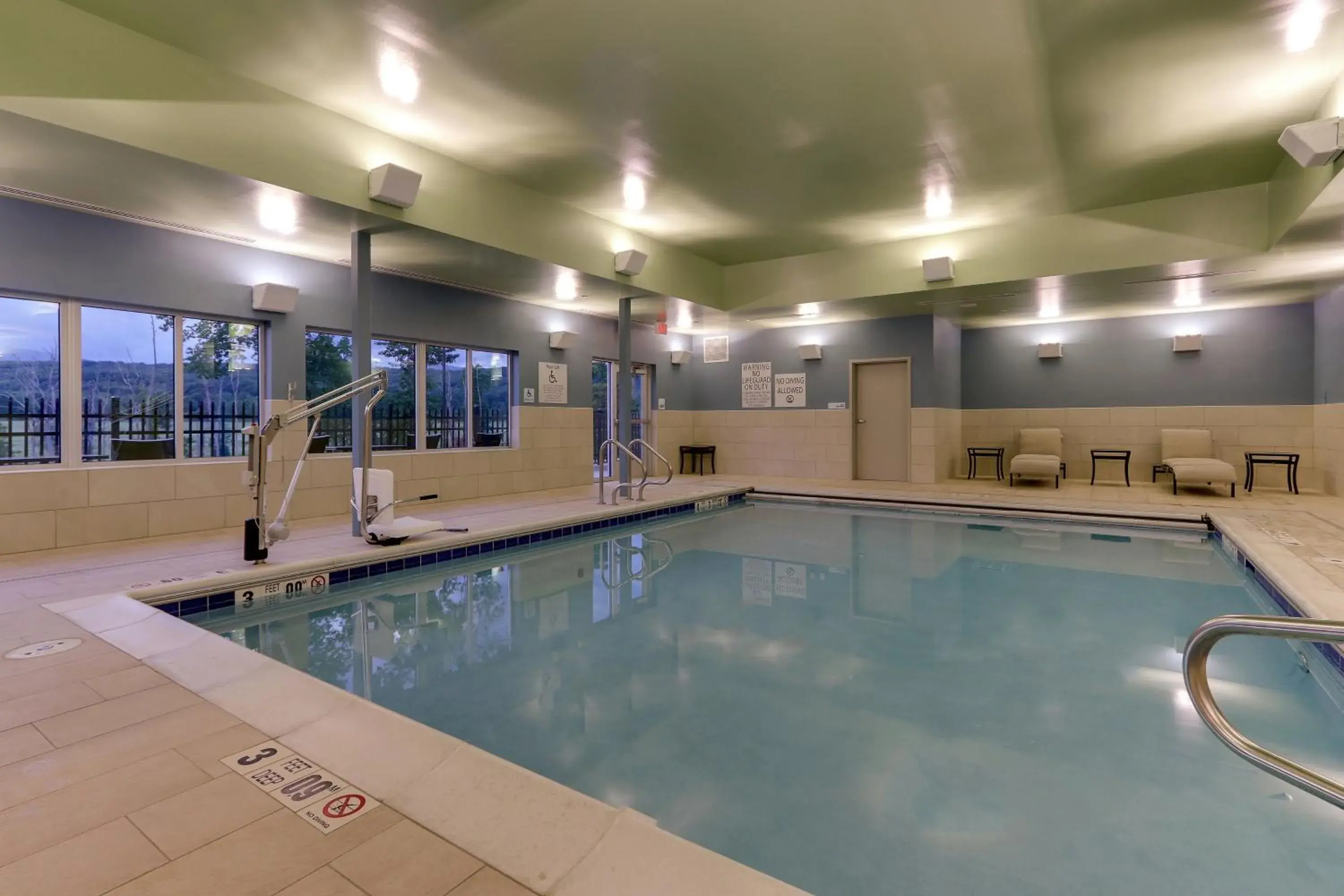 Swimming pool in Holiday Inn Express & Suites - Saugerties - Hudson Valley by IHG Swimming pool in Holiday Inn Express & Suites - Saugerties - Hudson Valley by IHG