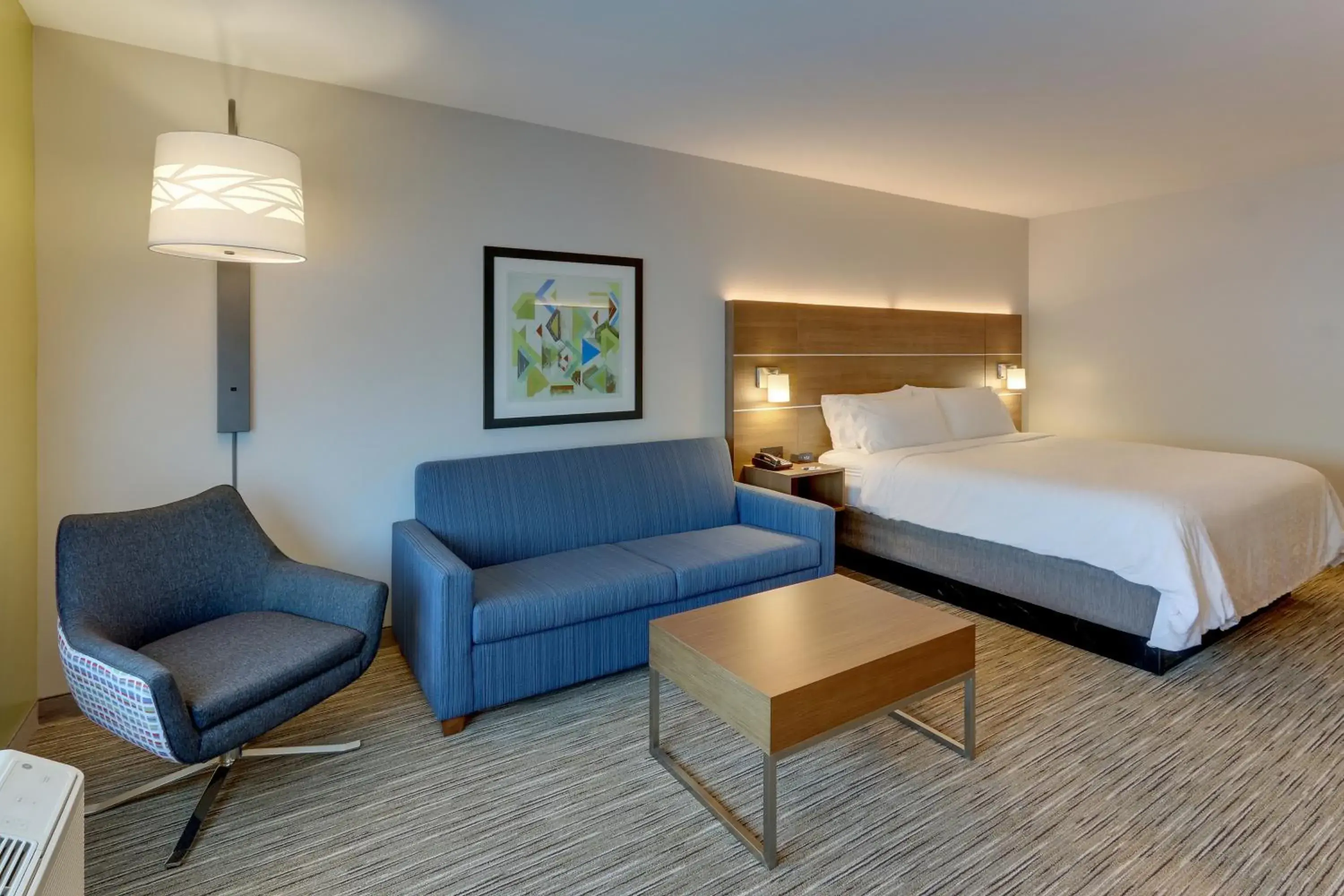 Bed in Holiday Inn Express & Suites - Saugerties - Hudson Valley by IHG Bed in Holiday Inn Express & Suites - Saugerties - Hudson Valley by IHG