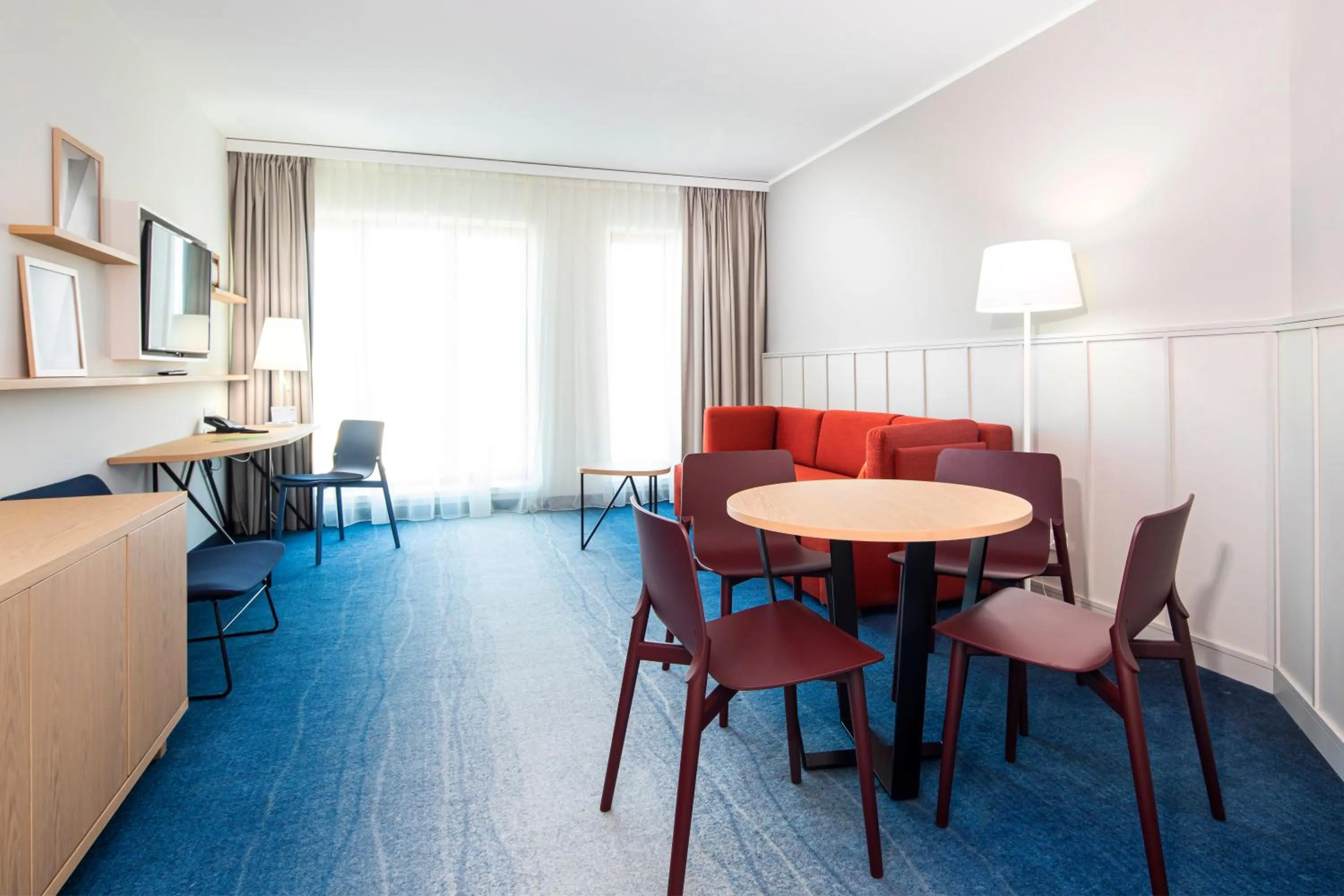 Photo of the whole room in Holiday Inn Gdansk - City Centre by IHG