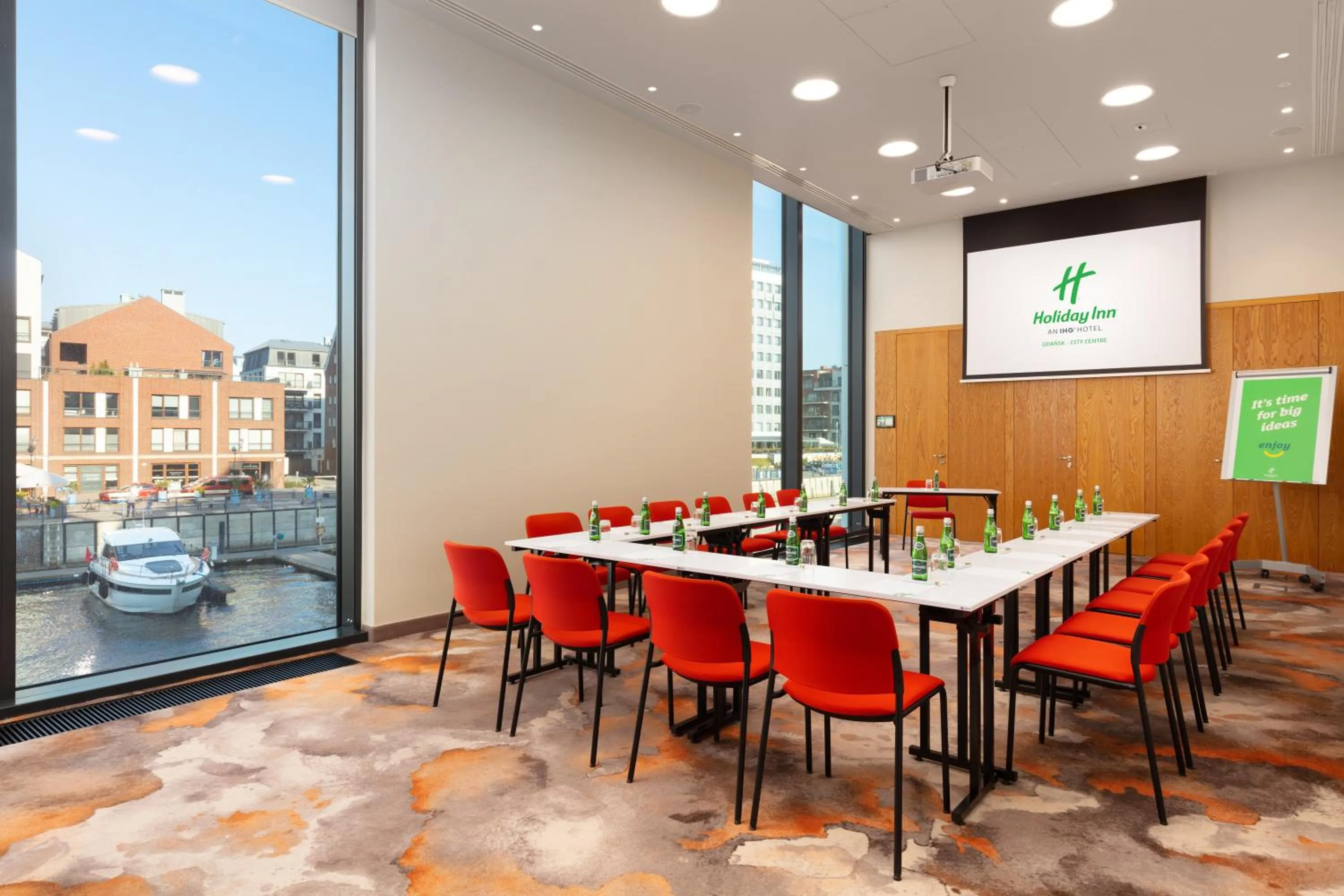 Meeting/conference room in Holiday Inn Gdansk - City Centre by IHG