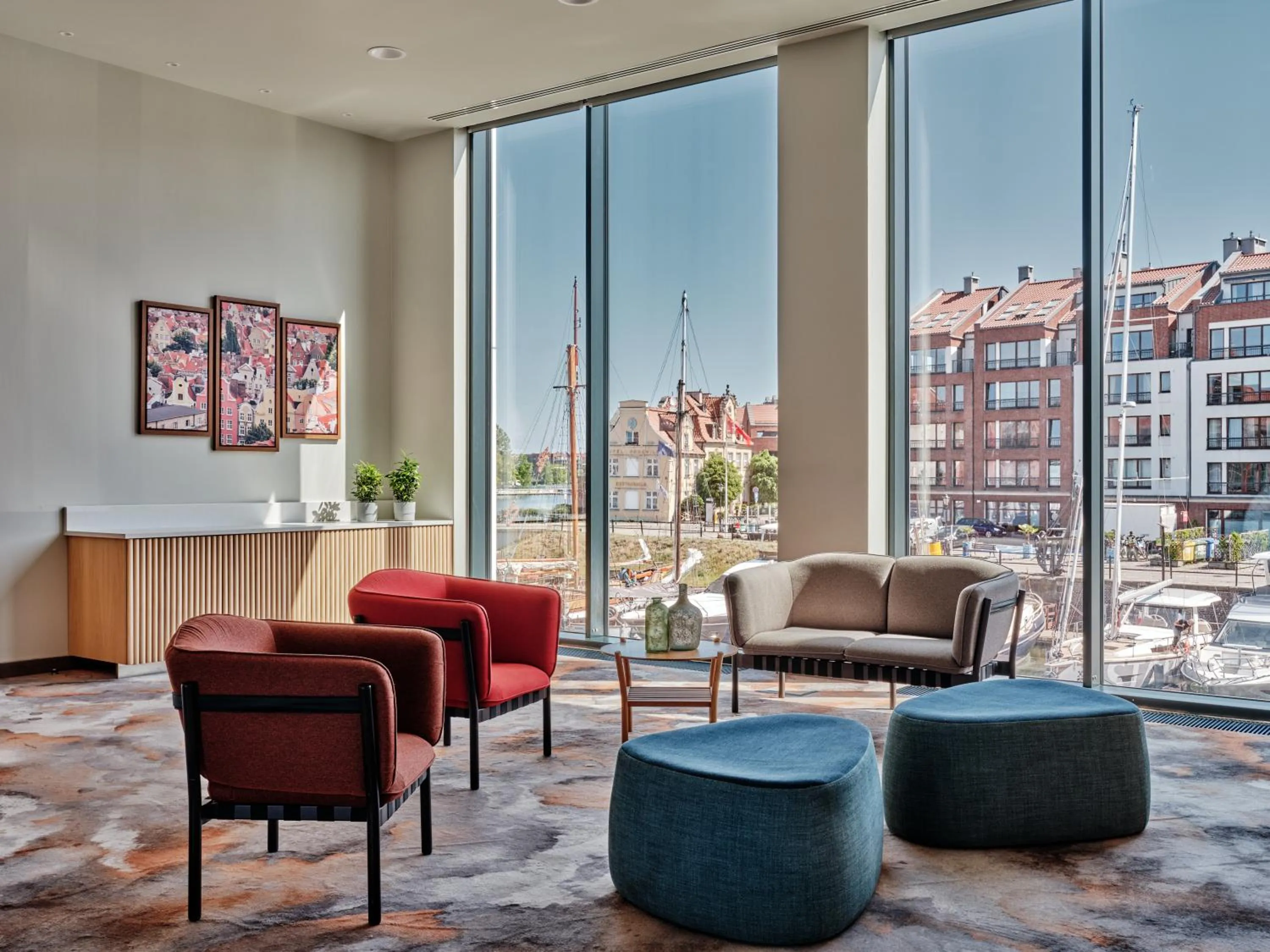 Lobby or reception in Holiday Inn Gdansk - City Centre by IHG