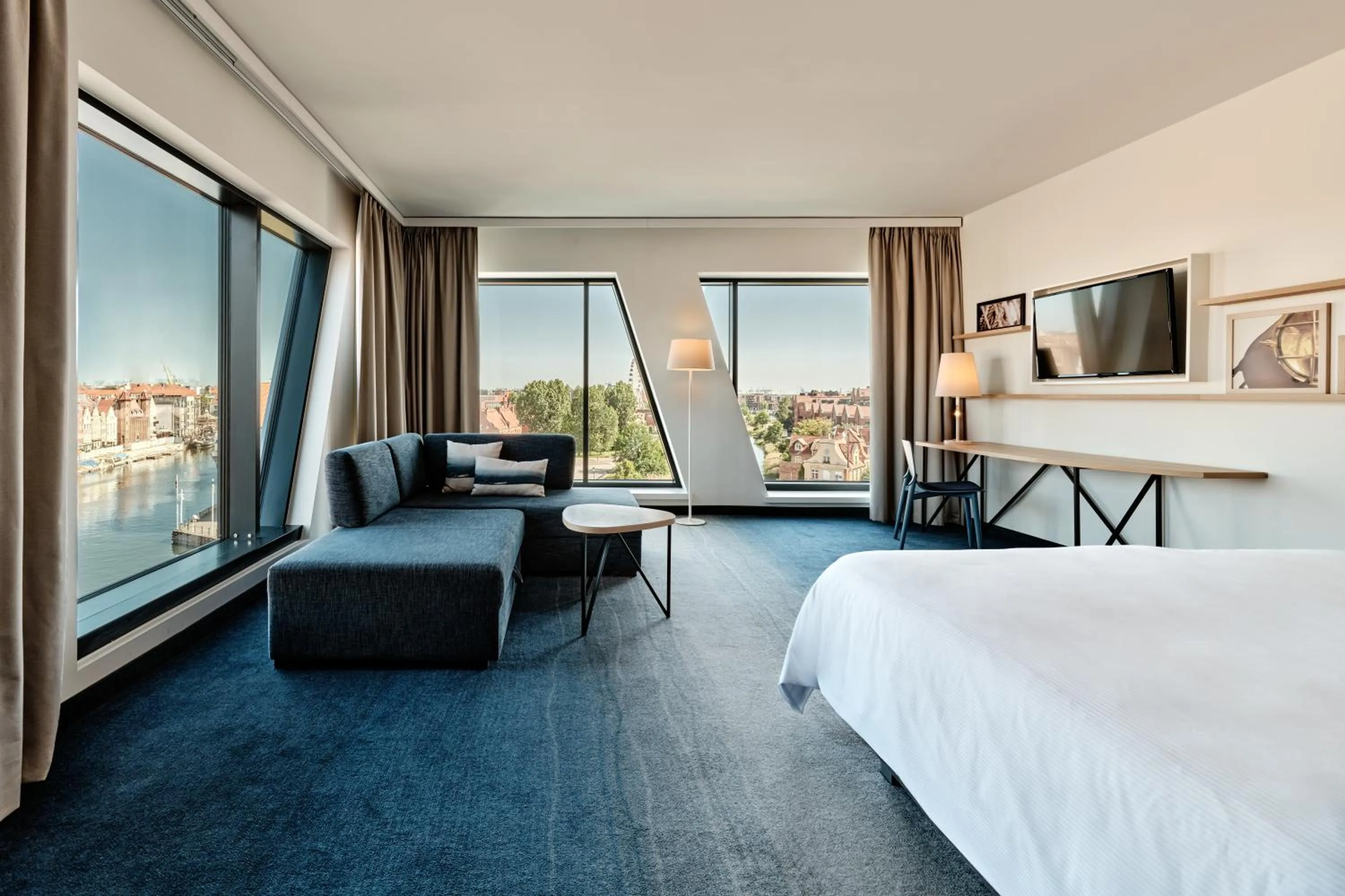 Bed in Holiday Inn Gdansk - City Centre by IHG