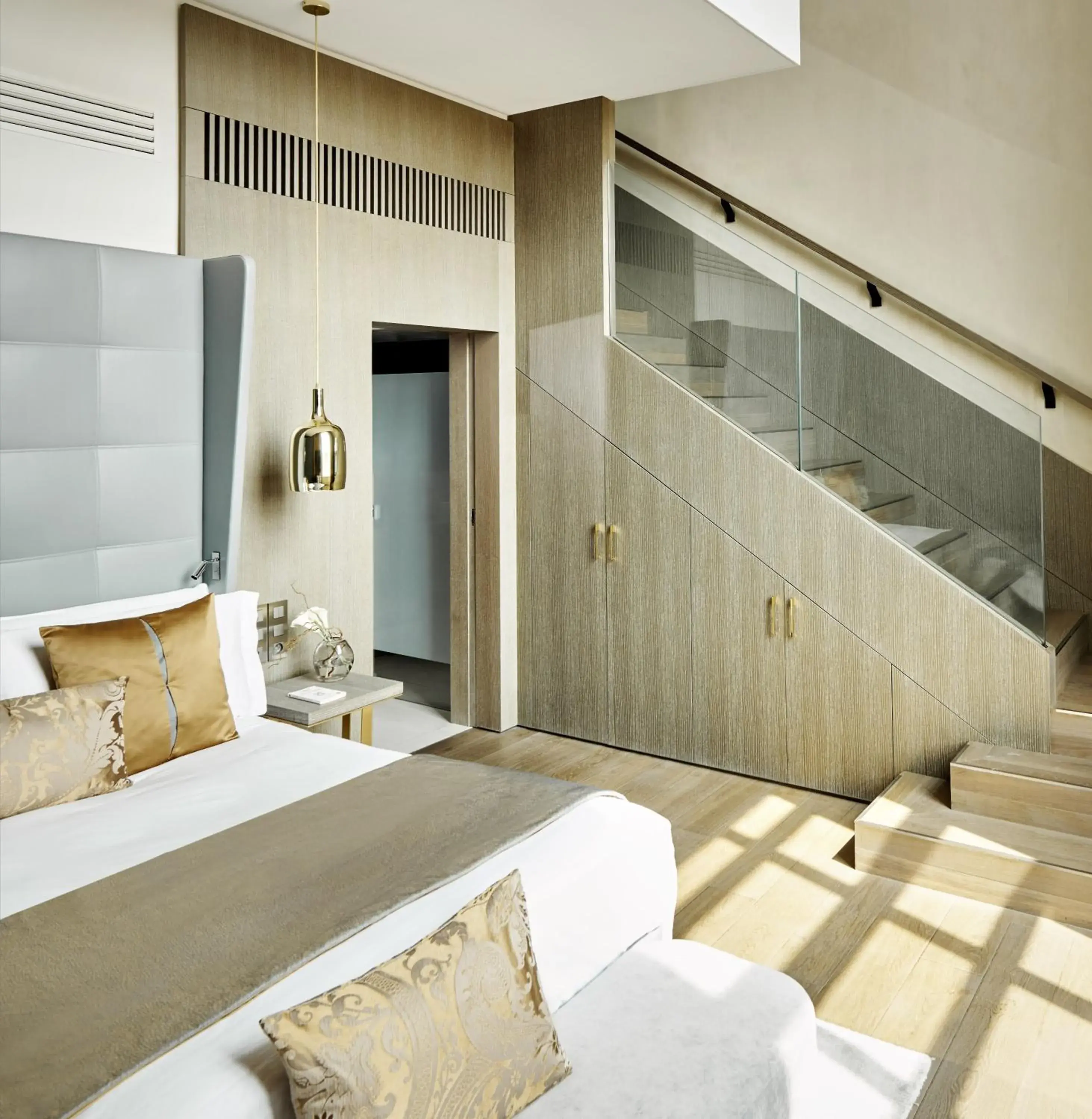 Duplex King Suite with River View in InterContinental Lyon - Hotel Dieu by IHG Duplex King Suite with River View in InterContinental Lyon - Hotel Dieu by IHG