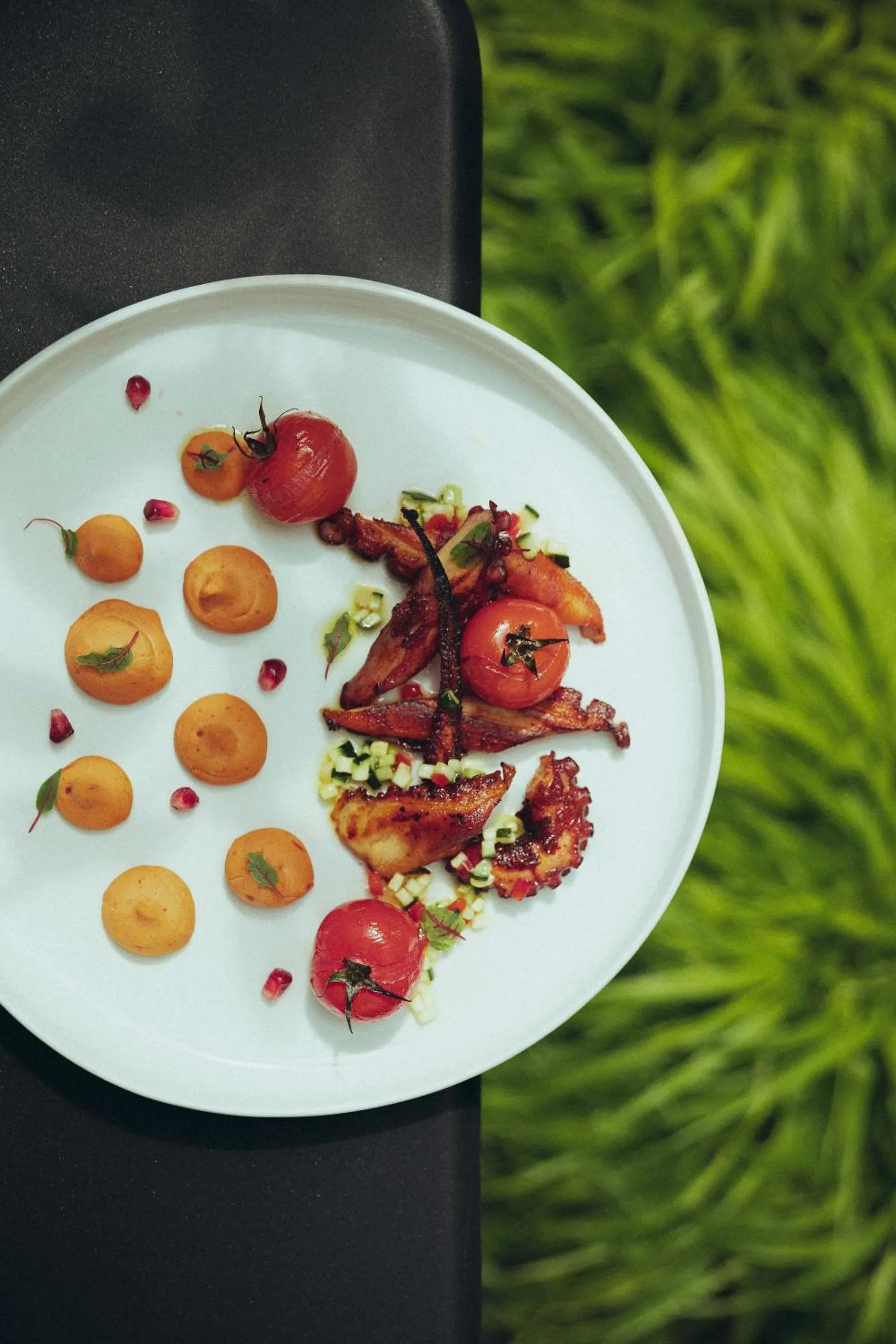 Restaurant/places to eat in InterContinental Lyon - Hotel Dieu by IHG