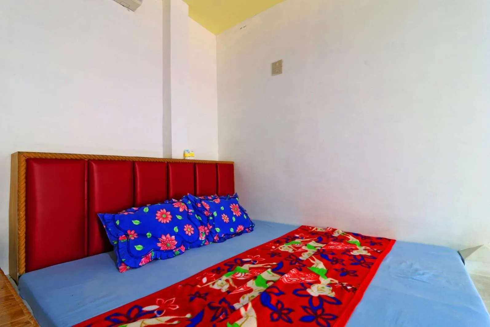 Bedroom, Bed in Hotel Rembulan