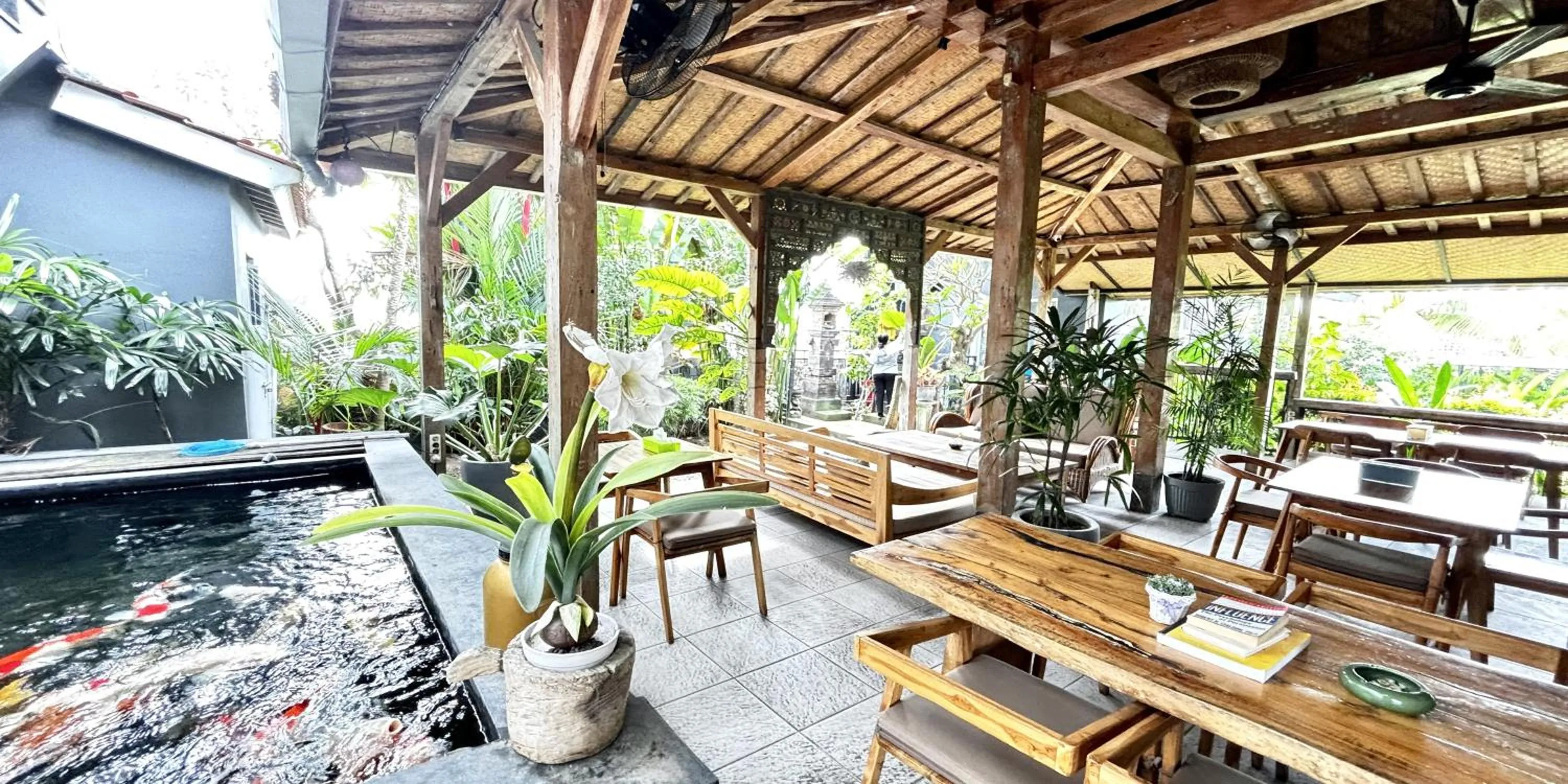 Restaurant/places to eat in Villa Alisha Pererenan Canggu