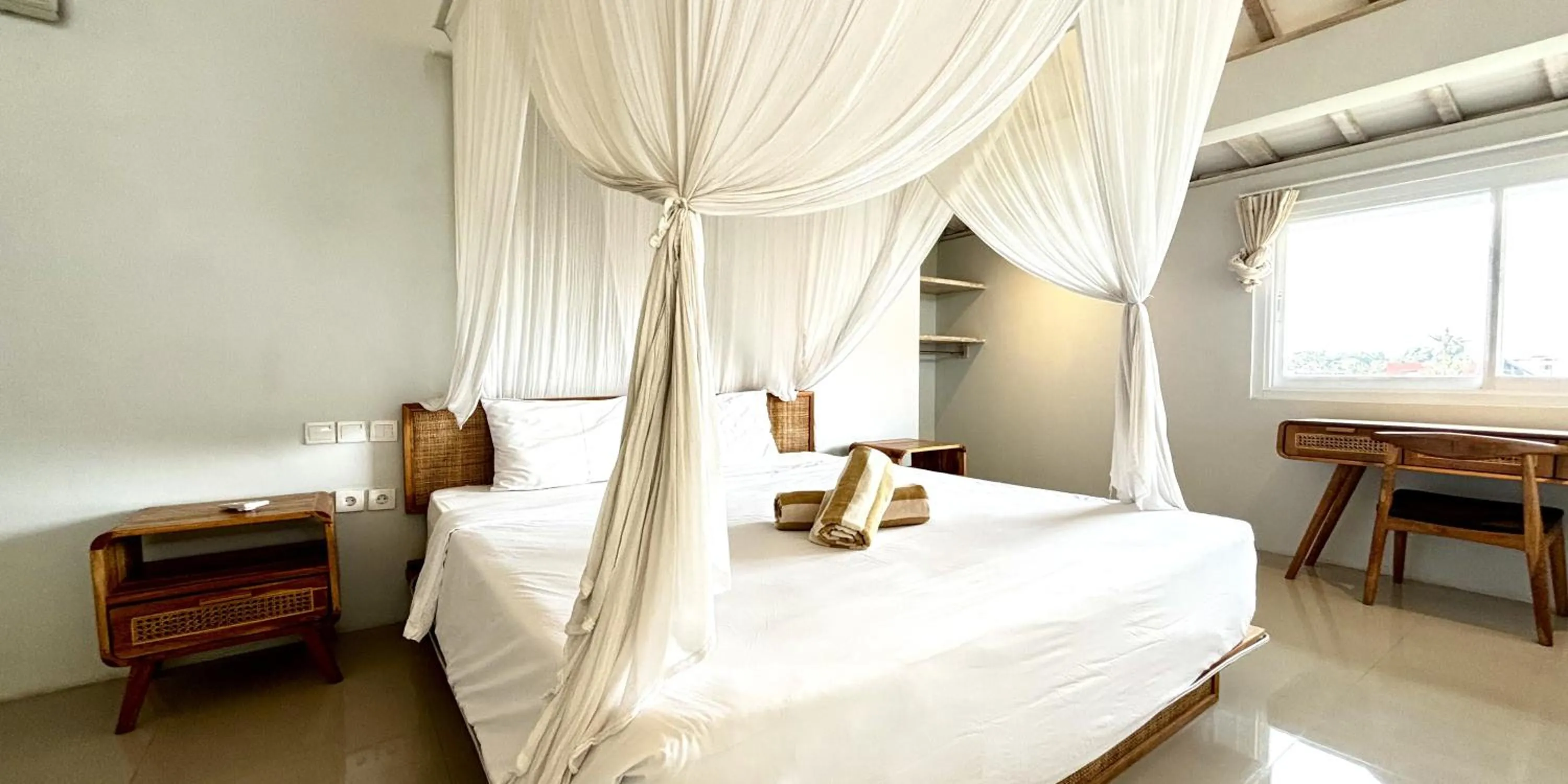 Bed in Villa Alisha Pererenan Canggu