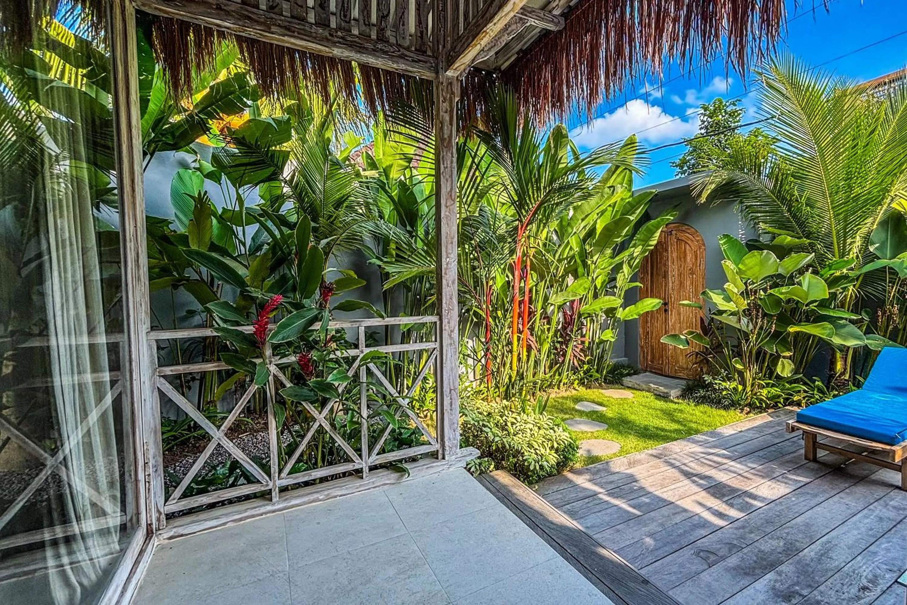 Garden view in Villa Alisha Pererenan Canggu