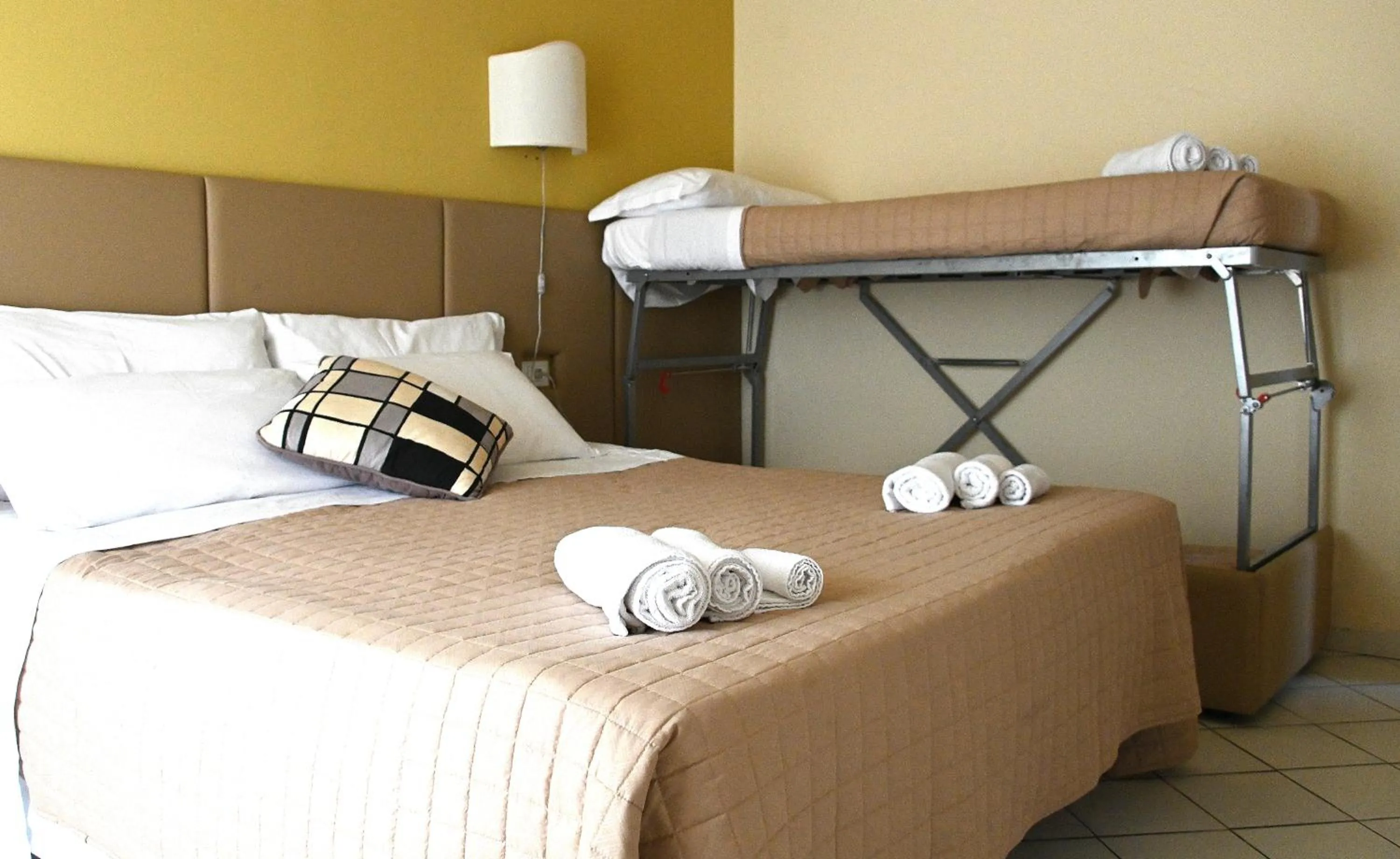 Bedroom, Bed in HOTEL TRIONFAL - Fronte Mare - Vicinissimi al Centro