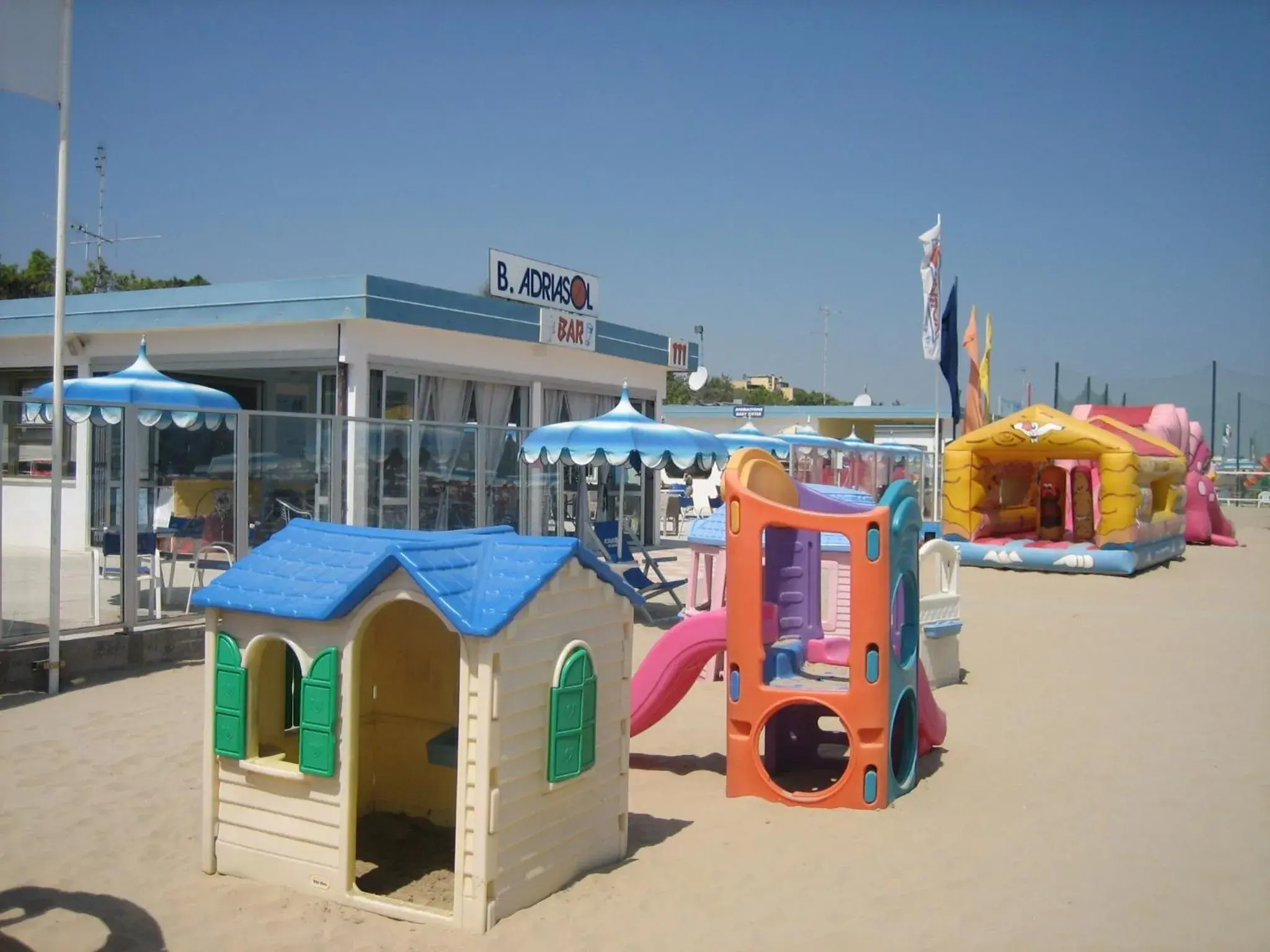 Beach, Children's Play Area in Hotel Buratti