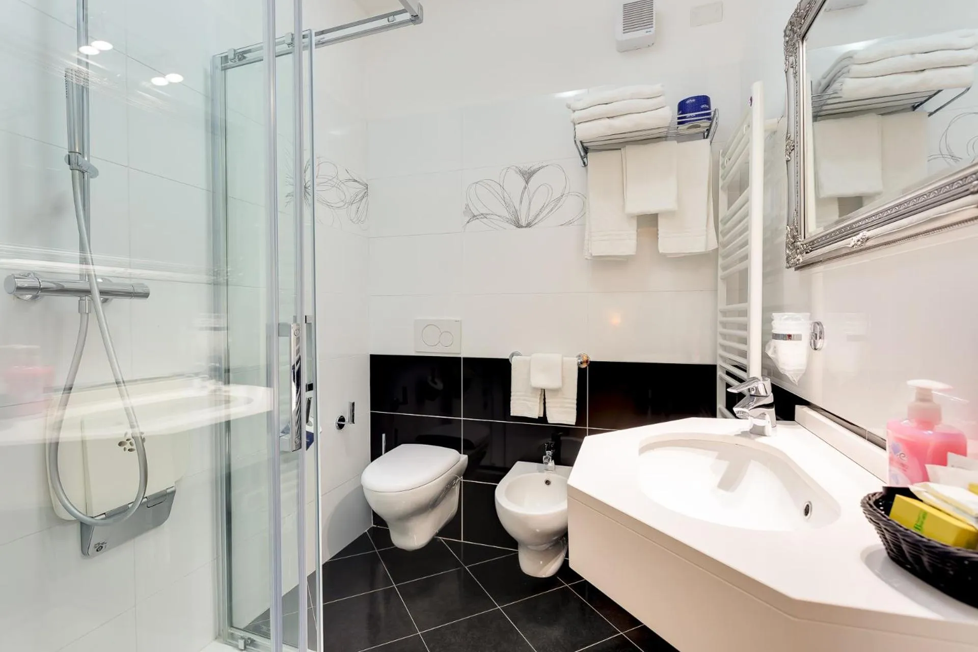 Bathroom in Hotel Buratti