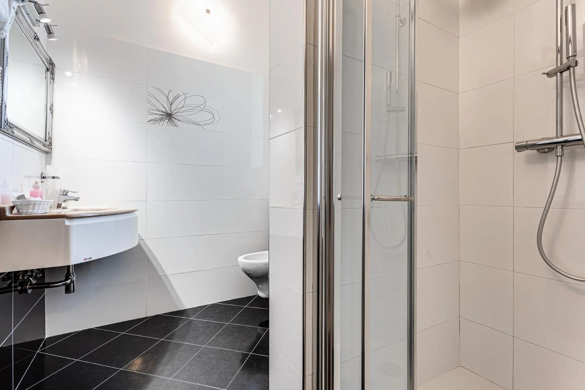 Bathroom in Hotel Buratti