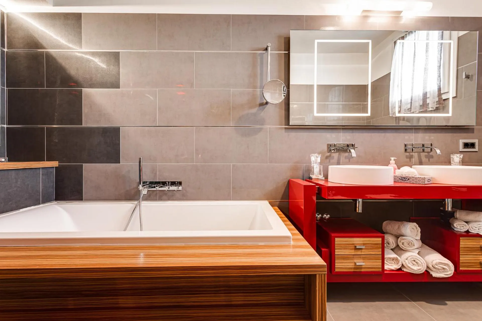 Bath in Hotel Buratti