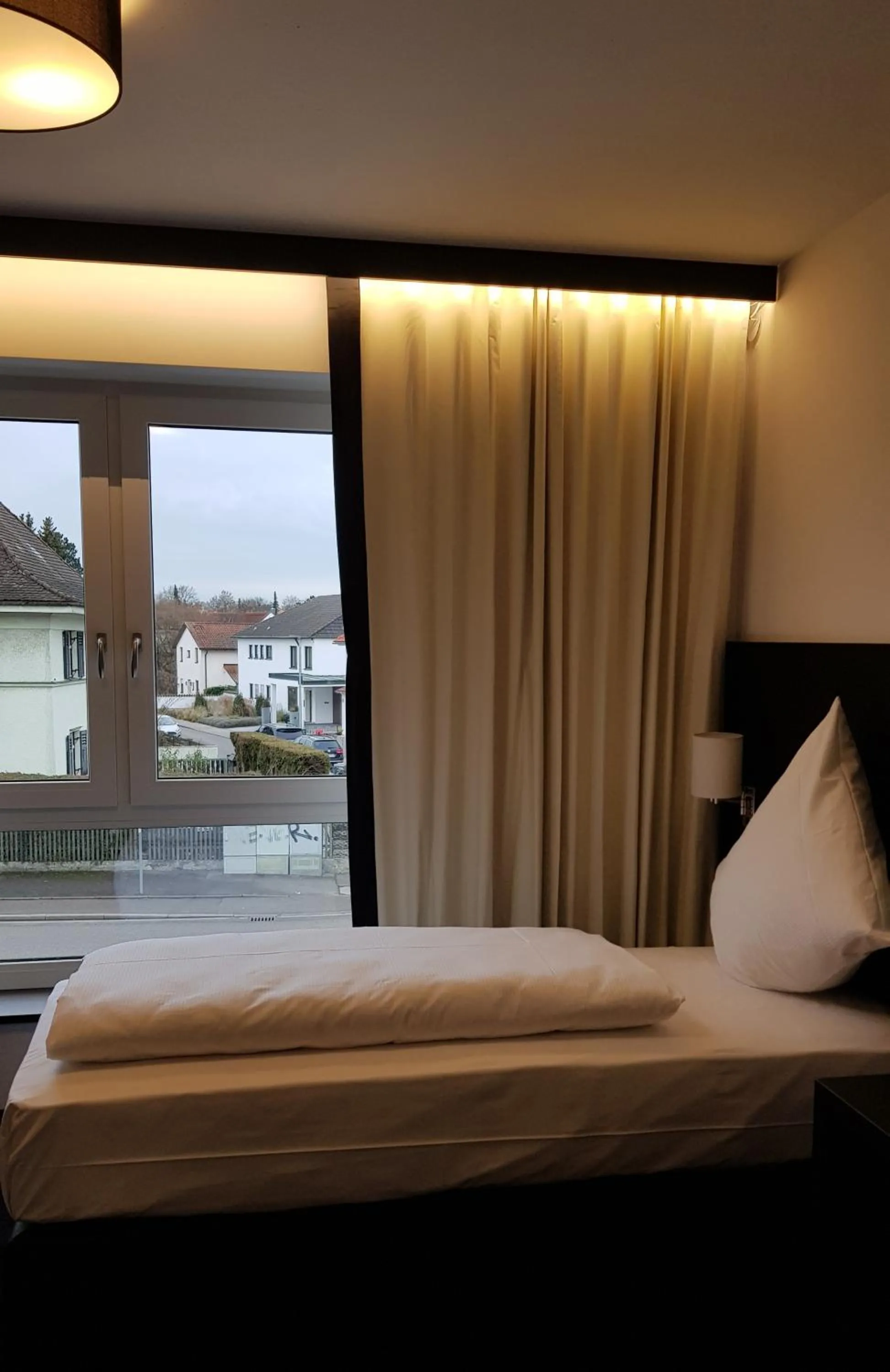 Photo of the whole room, Bed in ING Hotel by WMM Hotels
