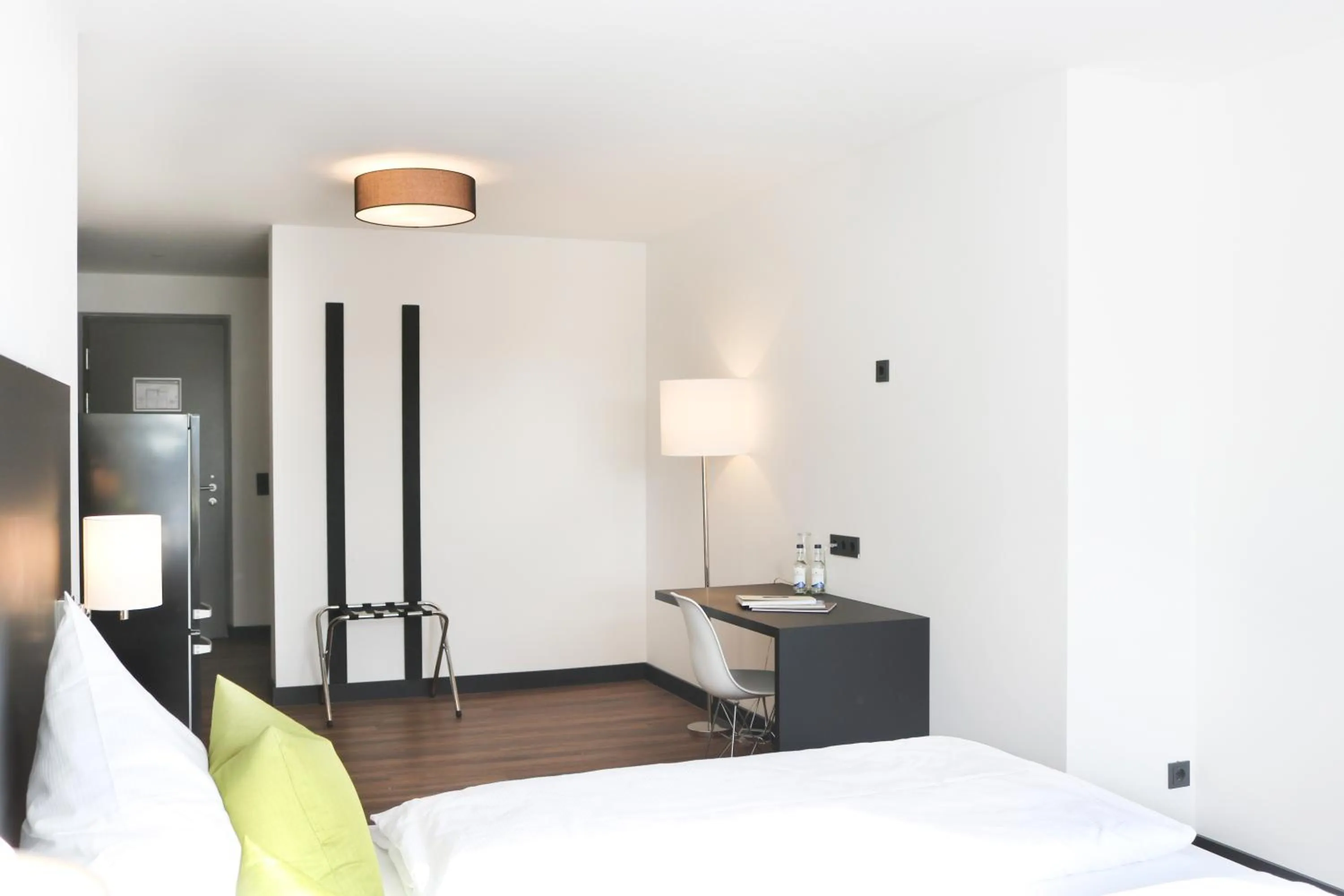 Photo of the whole room, Bed in ING Hotel by WMM Hotels