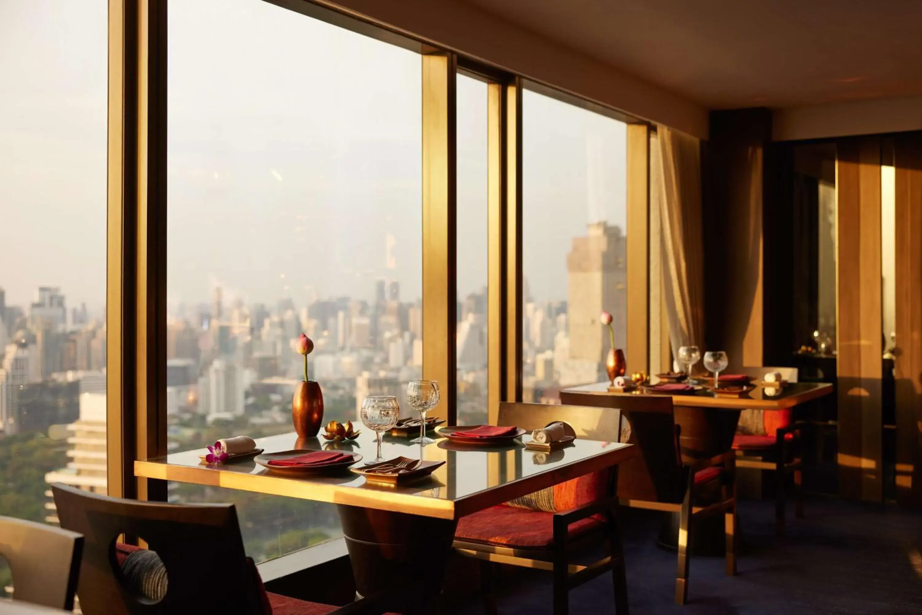 Restaurant/places to eat in Banyan Tree Bangkok Restaurant/places to eat in Banyan Tree Bangkok